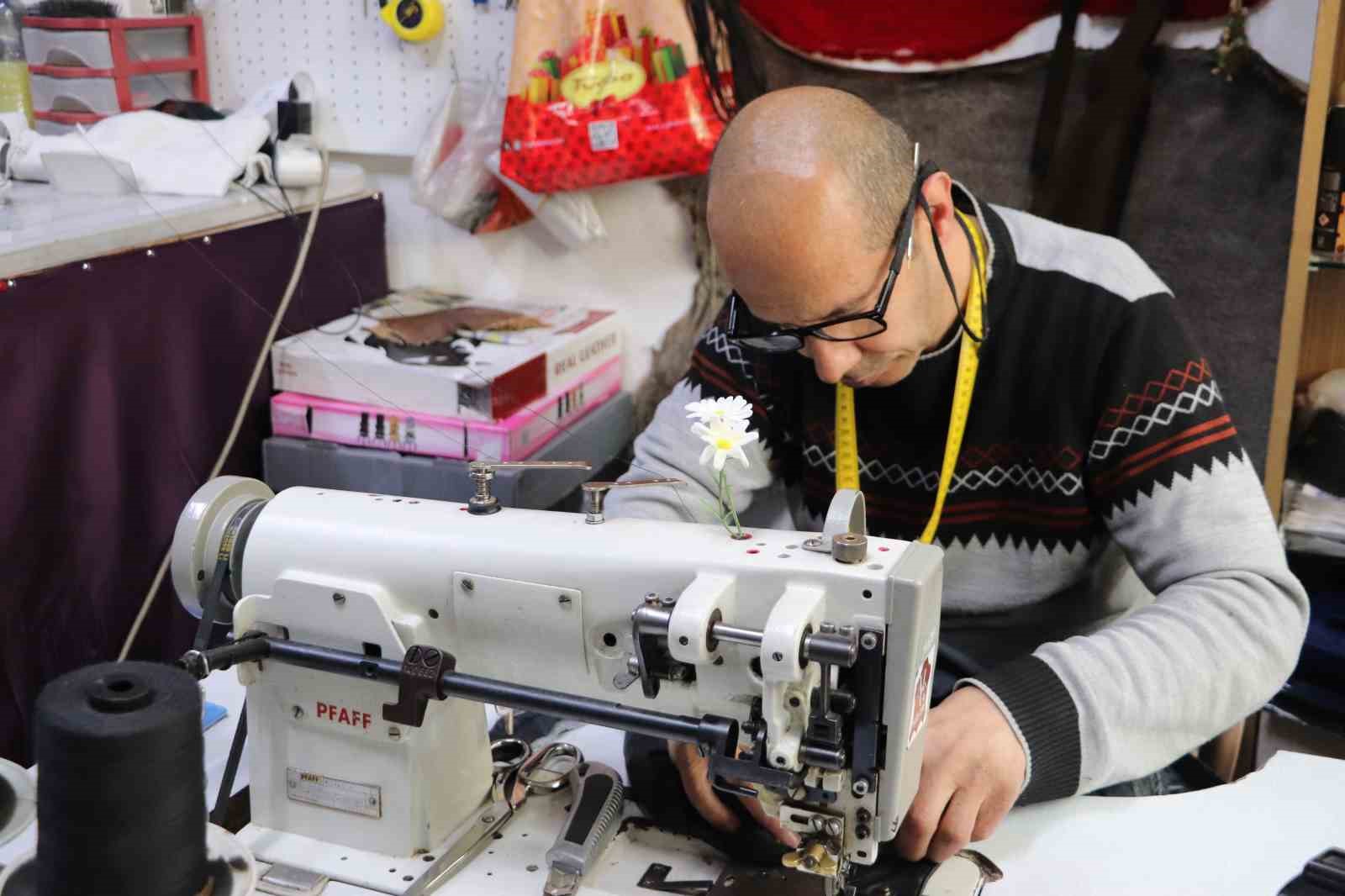 7 yaşında yırtık yapıştırarak başladığı dericilikte şimdi dünyaya satış yapıyor
