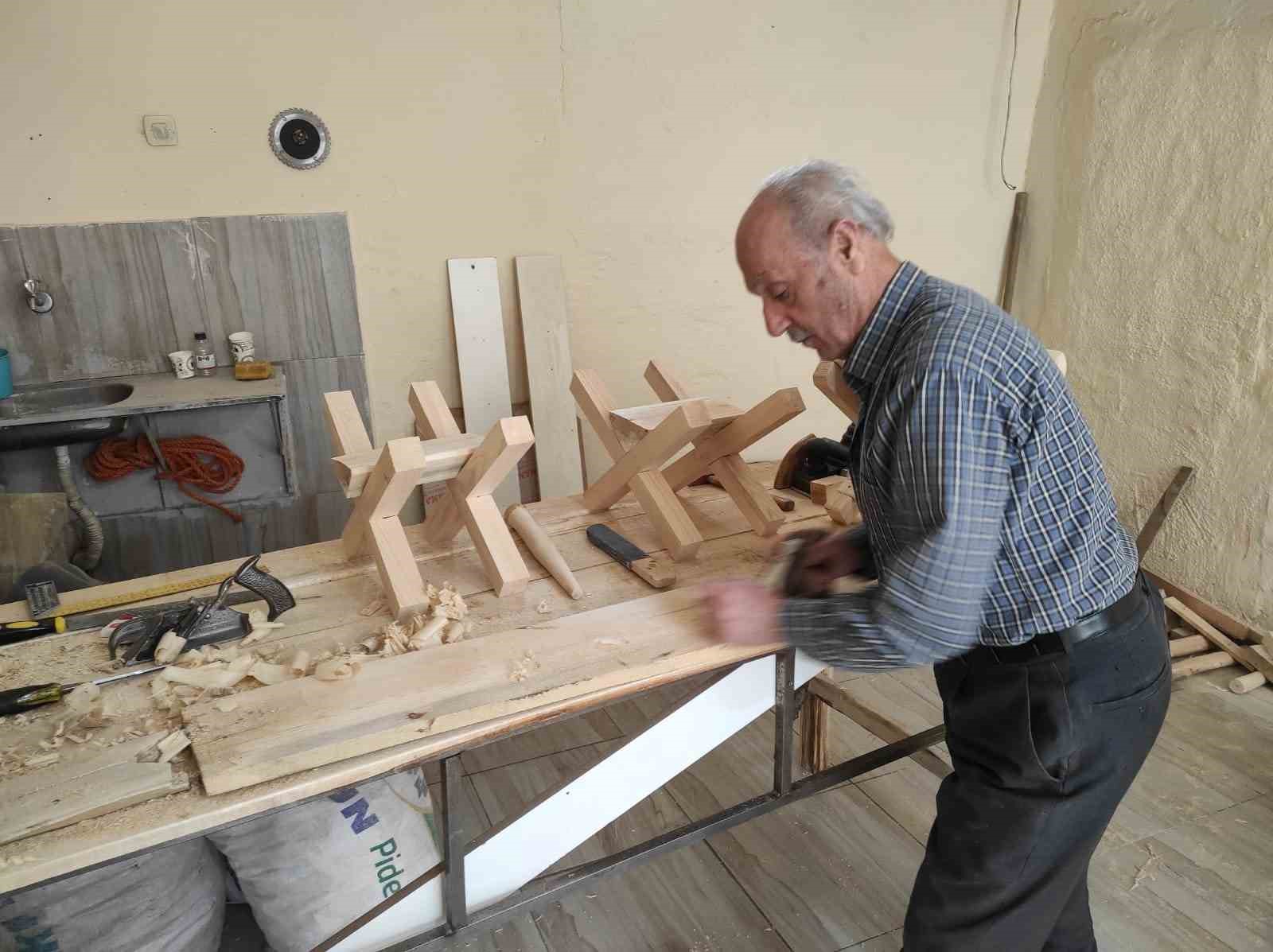 70 yıldır ahşaba hayat veriyor
