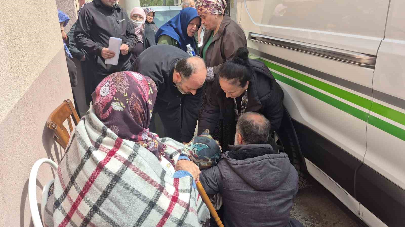 70 yıllık büyük aşkta hüzünlü veda: Birer gün arayla hayatlarını kaybettiler
70 yıllık büyük aşkta hüzünlü veda: Birer gün arayla hayatlarını kaybettiler