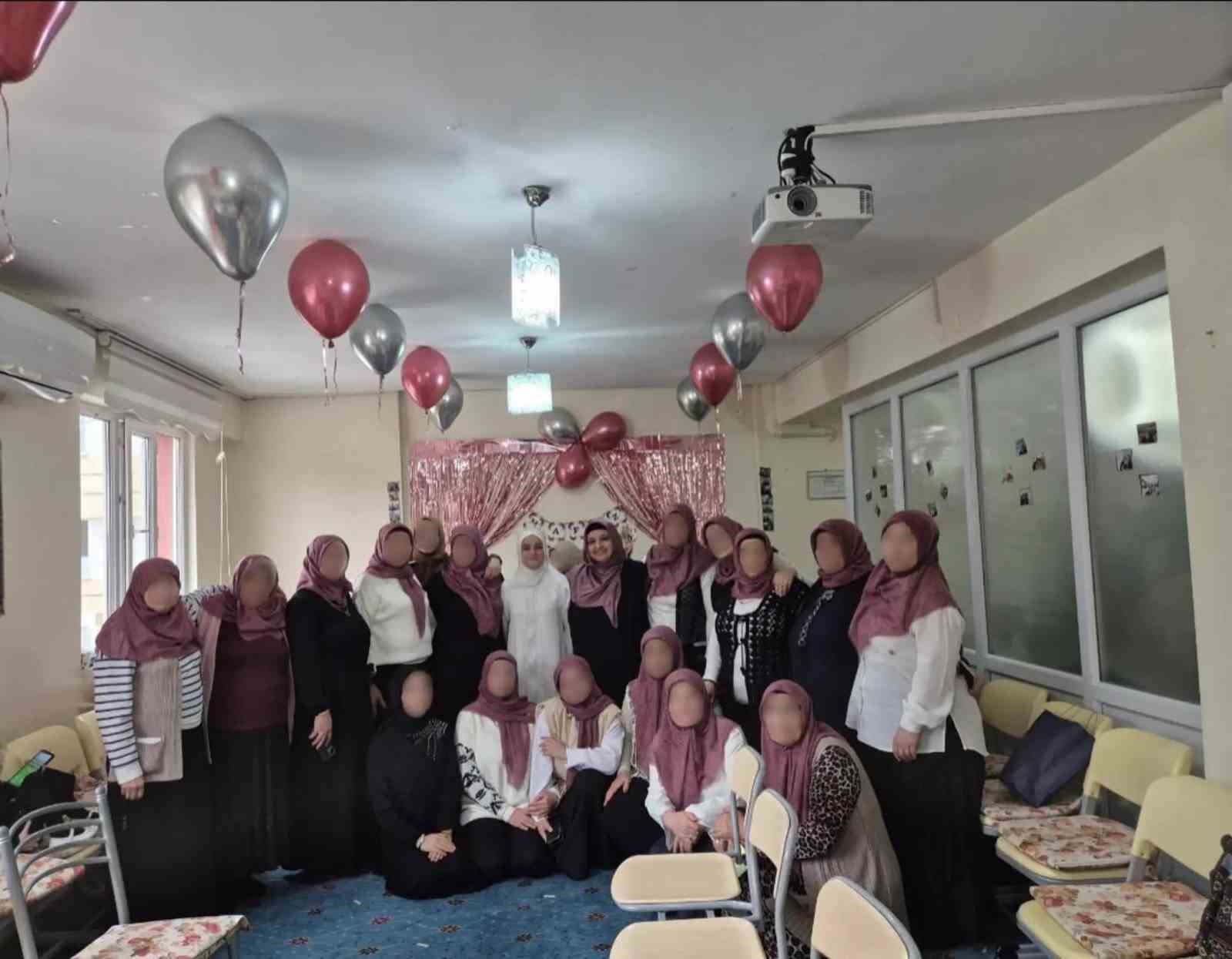 71 Evler Merkez Cami Kur’an Kursunda Hafızlık İcazet Merasimi yapıldı
