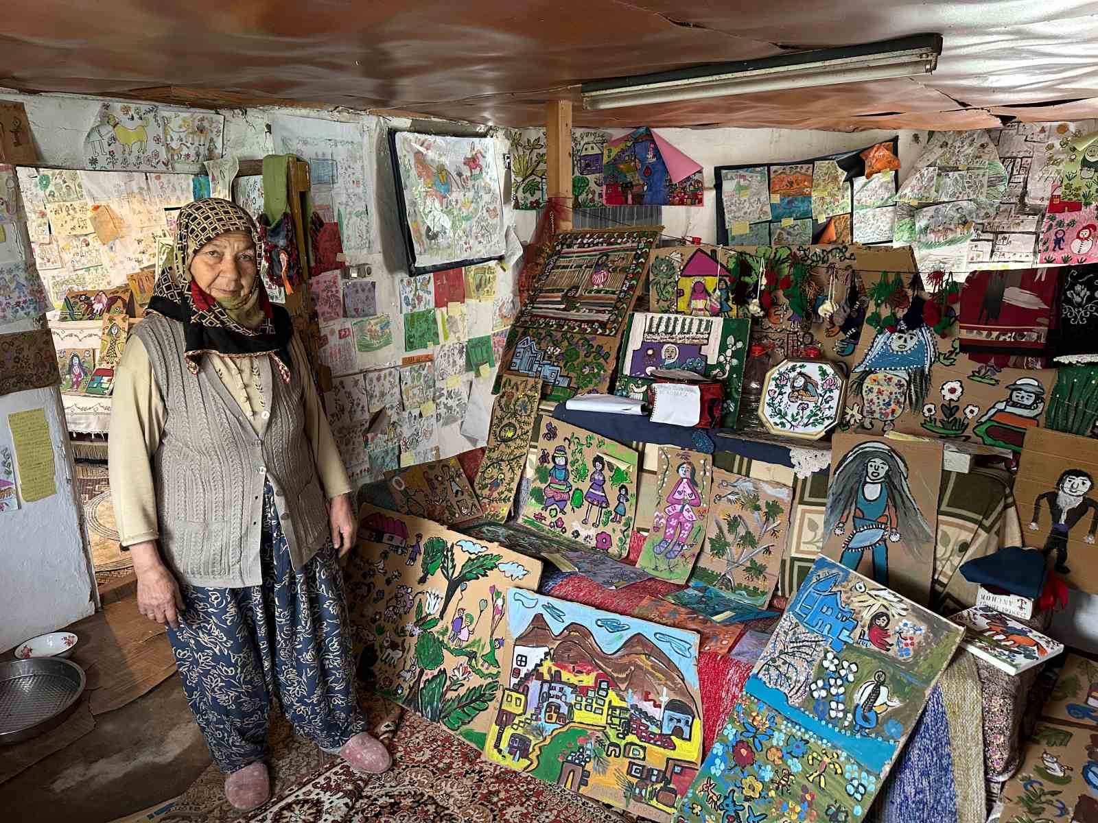 74 yaşındaki Hakime teyzenin resim tutkusu
