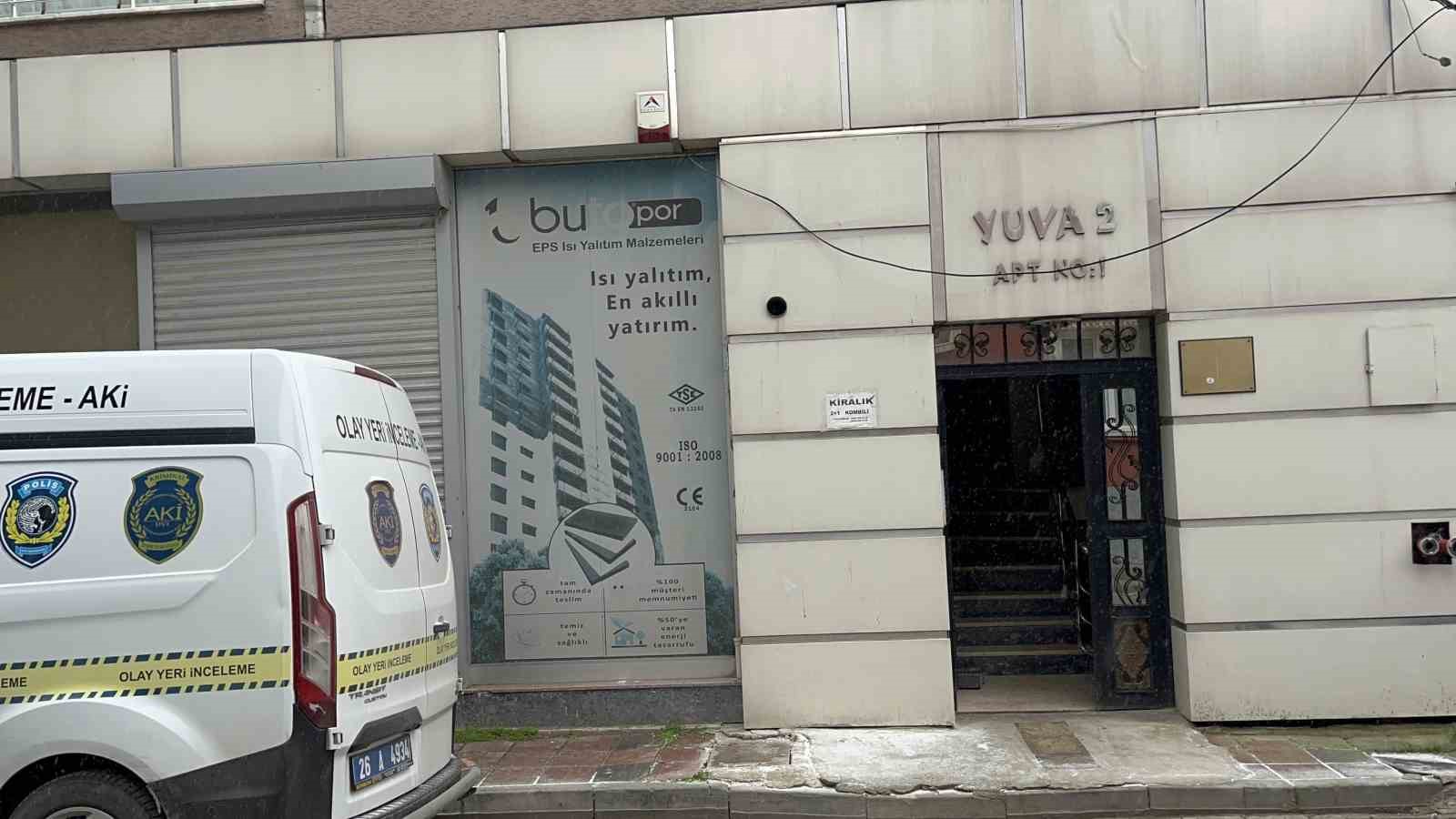 7’nci kattan atlayan adamın evinden eşinin cesedi çıktı
