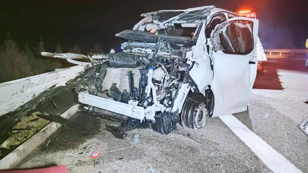 8 kilo altının kaybolduğu zırhlı araç kazasına ilişkin firmadan açıklama: "Külçelerin bulunacağına dair kanaatimiz tamdır"
8 kilo altının kaybolduğu zırhlı araç kazasına ilişkin firmadan açıklama: "Külçelerin bulunacağına dair kanaatimiz tamdır"