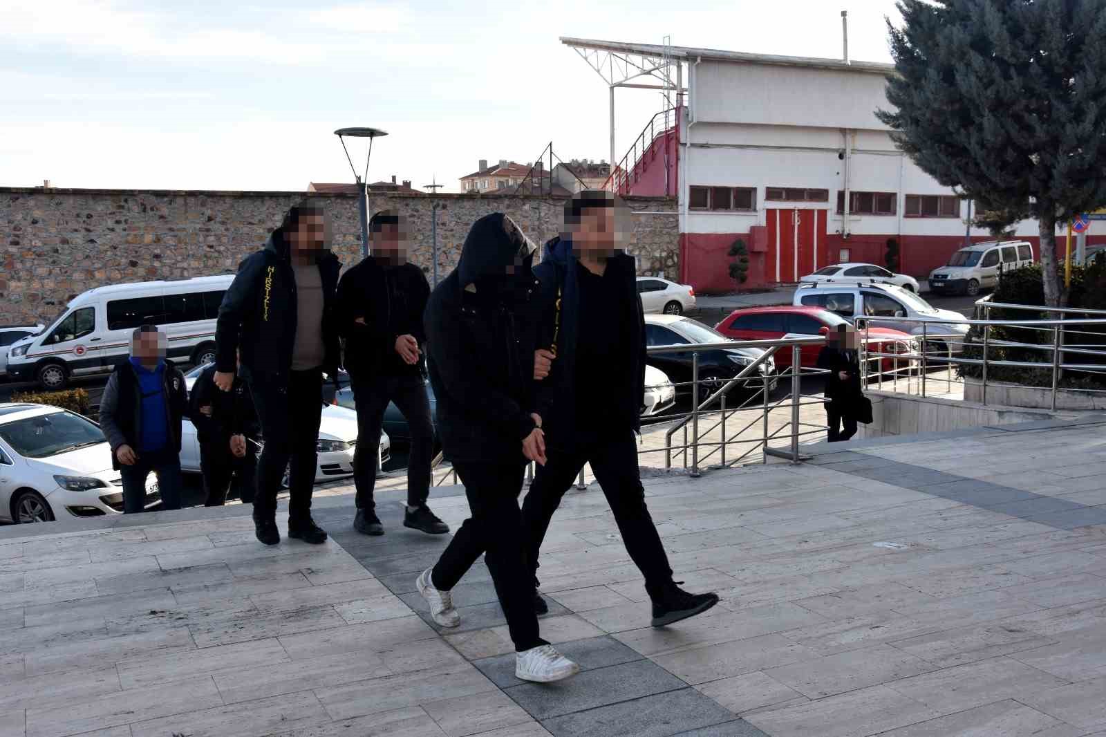 8 milyon TL’lik vurgun yapan sahte polis ve savcılar yakalandı
