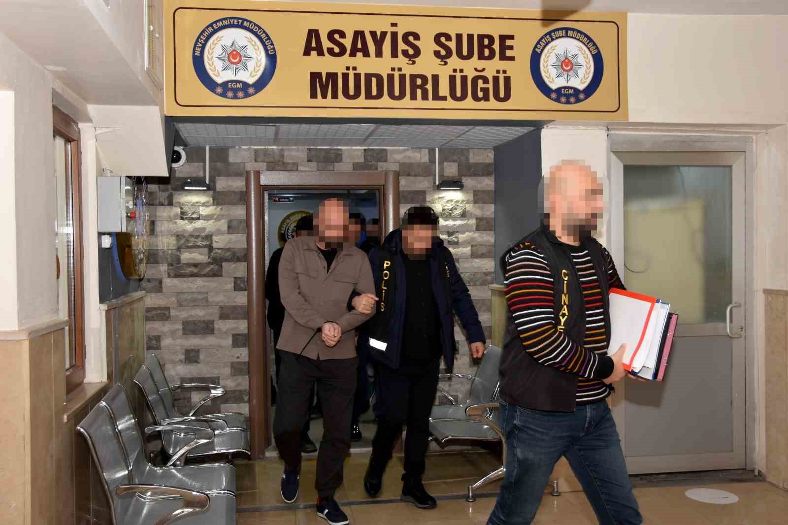 8 milyon TL’lik vurgun yapan sahte polis ve savcılar yakalandı
