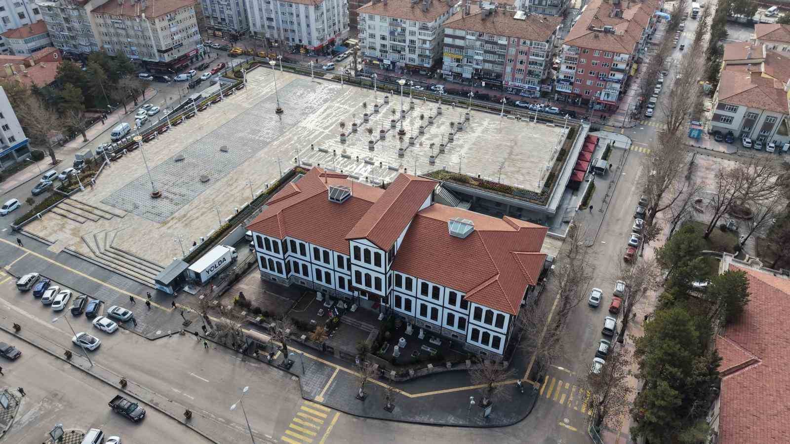 8 milyon yıl öncesine tanıklık eden müze 40 bin kişiyi ağırladı
