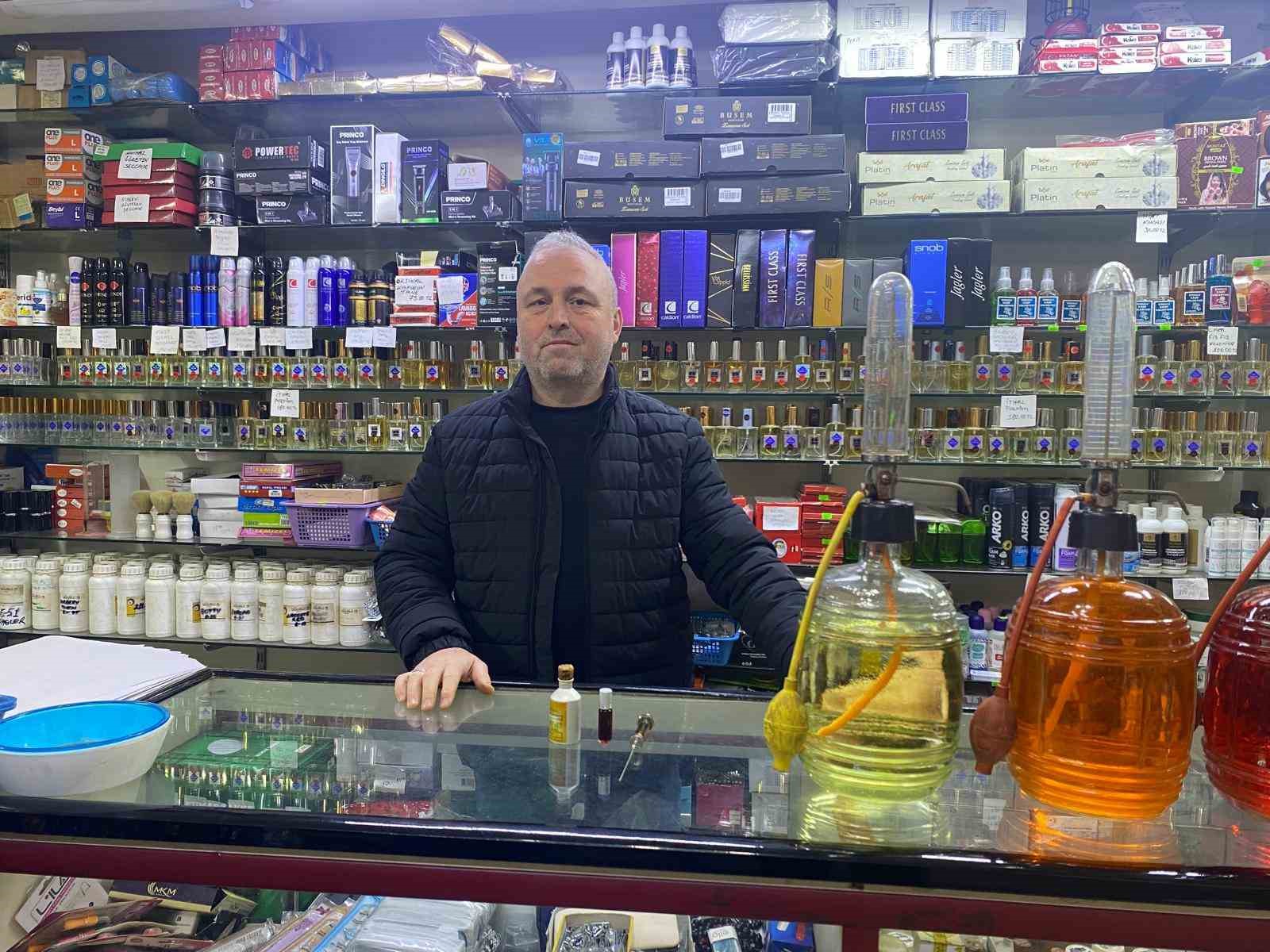 84 yıllık kolonya geleneği: Geçmişin kokusunu günümüze taşıyor
84 yıllık kolonya geleneği: Geçmişin kokusunu günümüze taşıyor