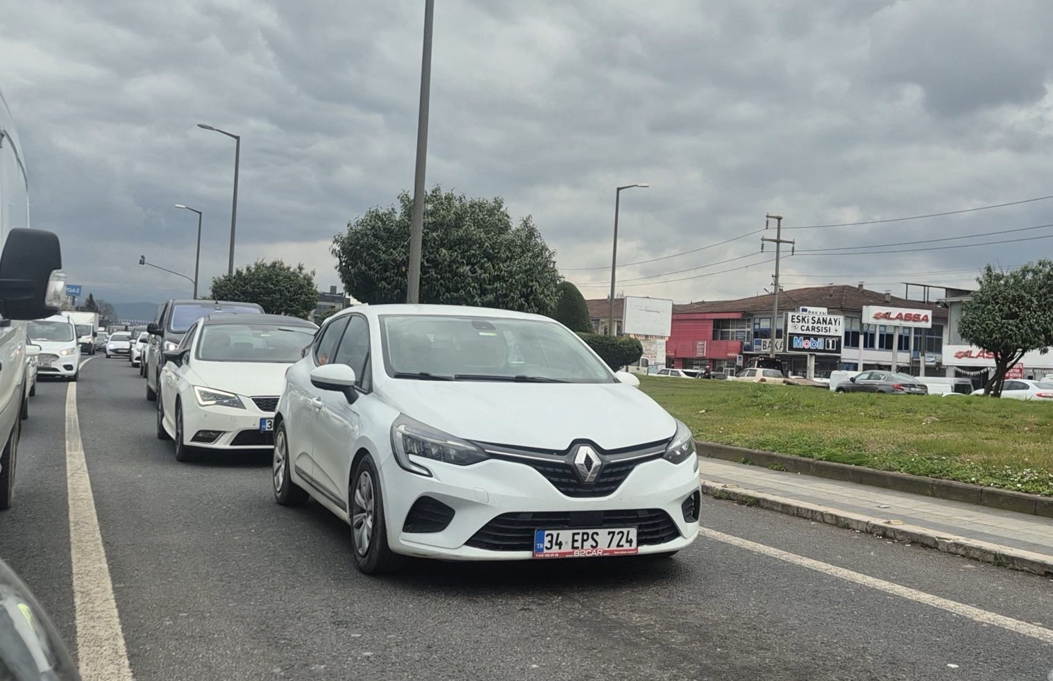 90 yaşındaki ninesiyle şiddete dikkat için Düzce’yi dolaştı
