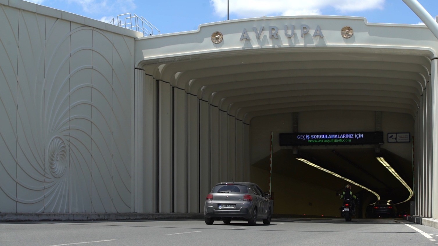 9,5 milyon farklı plakalı araç 180 milyon kez Avrasya Tüneli’ni kullandı
