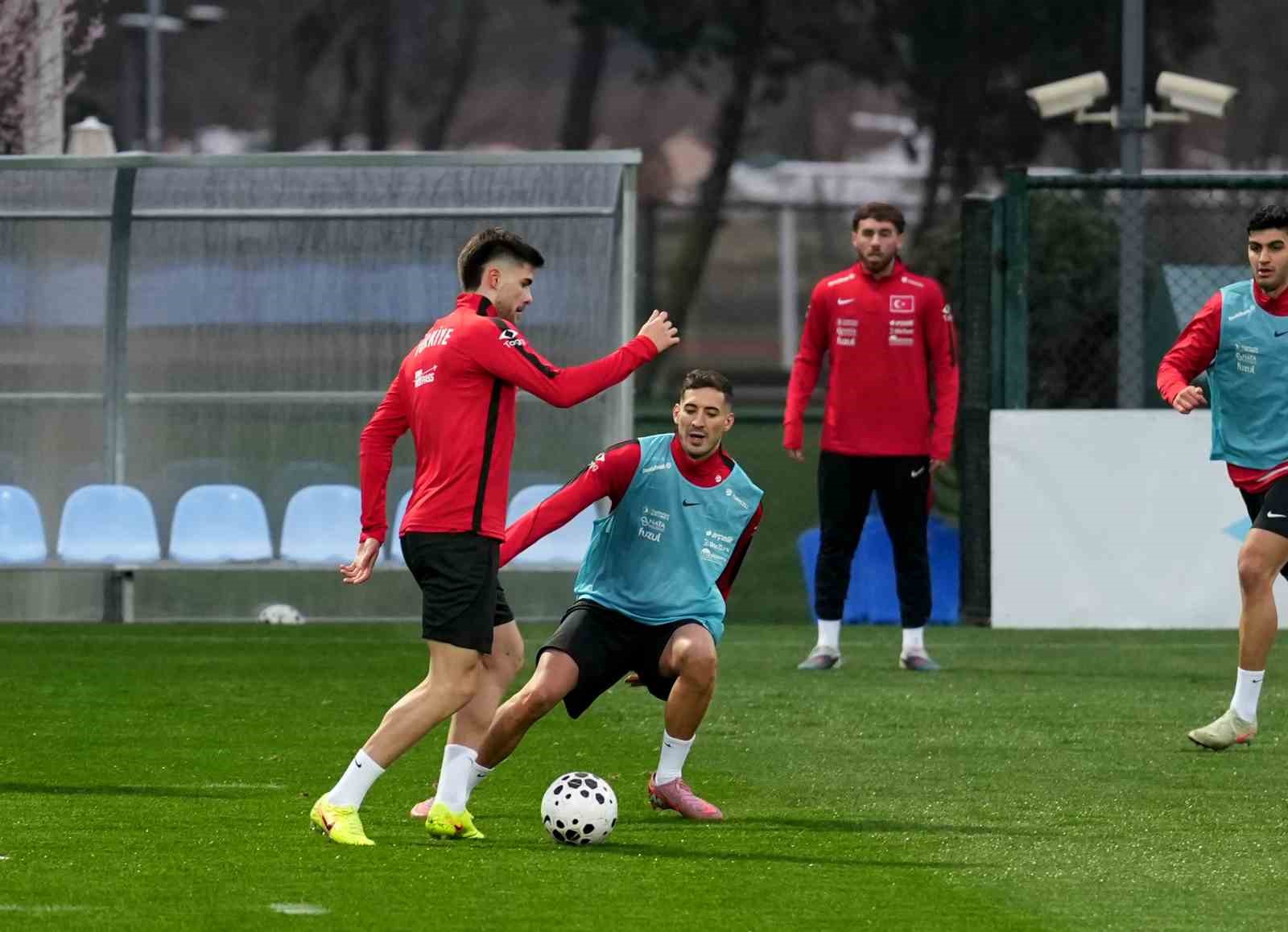 A Milli Futbol Takımı, Romanya maçı hazırlıklarını sürdürdü
