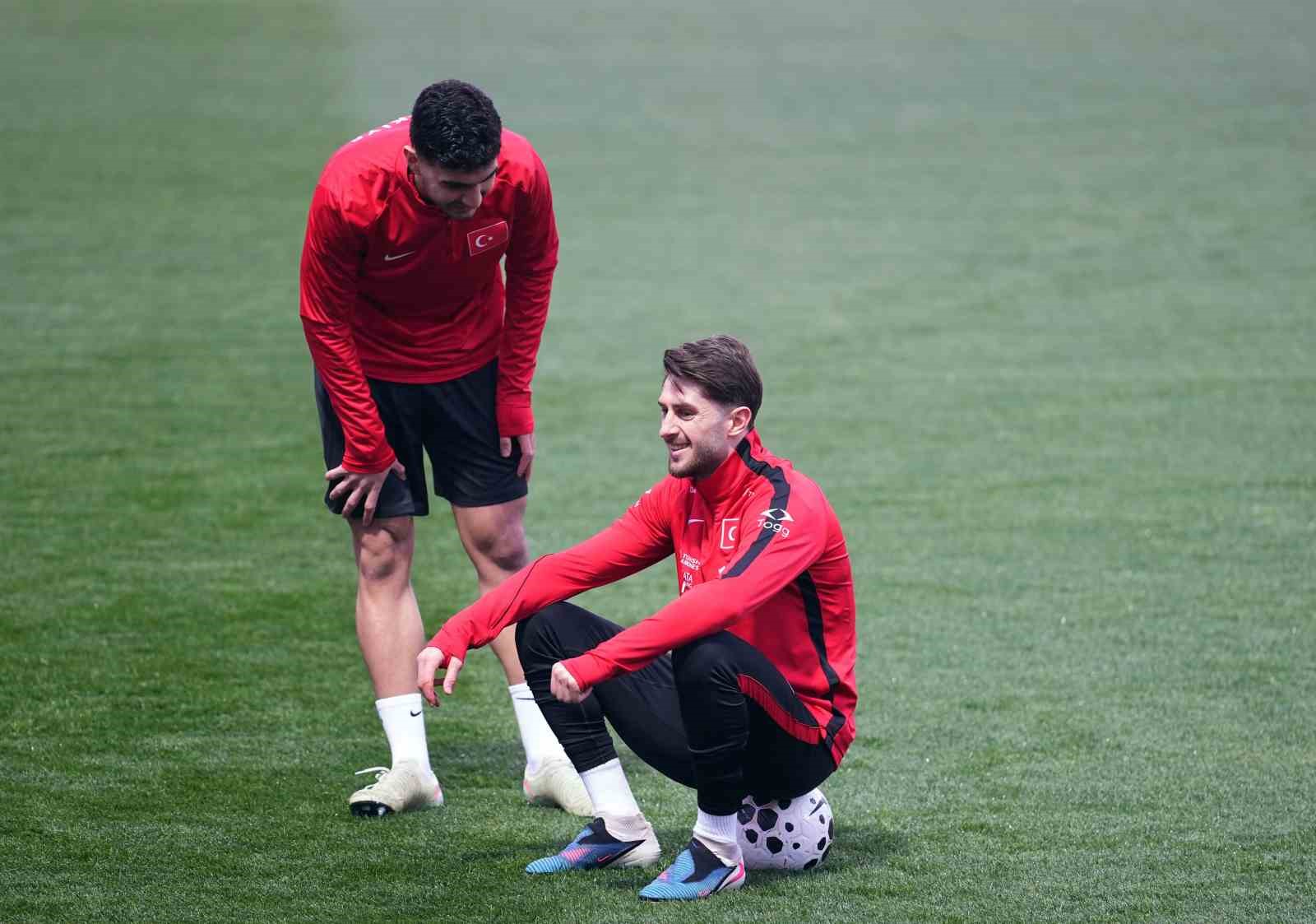 A Milli Futbol Takımı, Romanya maçının hazırlıklarını sürdürdü
