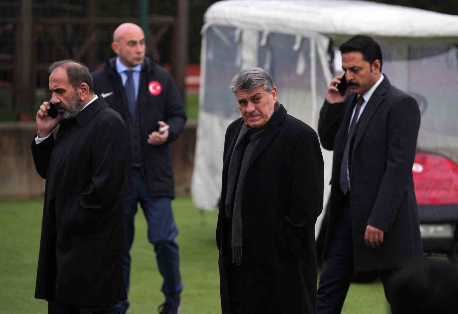 A Milli Futbol Takımı, Romanya maçının hazırlıklarını sürdürdü
