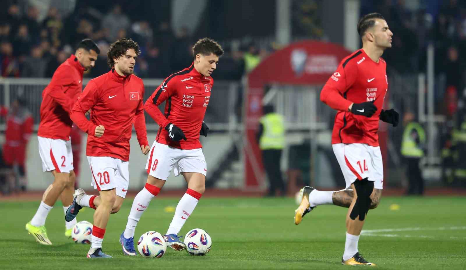 A Milli Futbol Takımı’nda 3 değişiklik
A Milli Futbol Takımı’nda 3 değişiklik