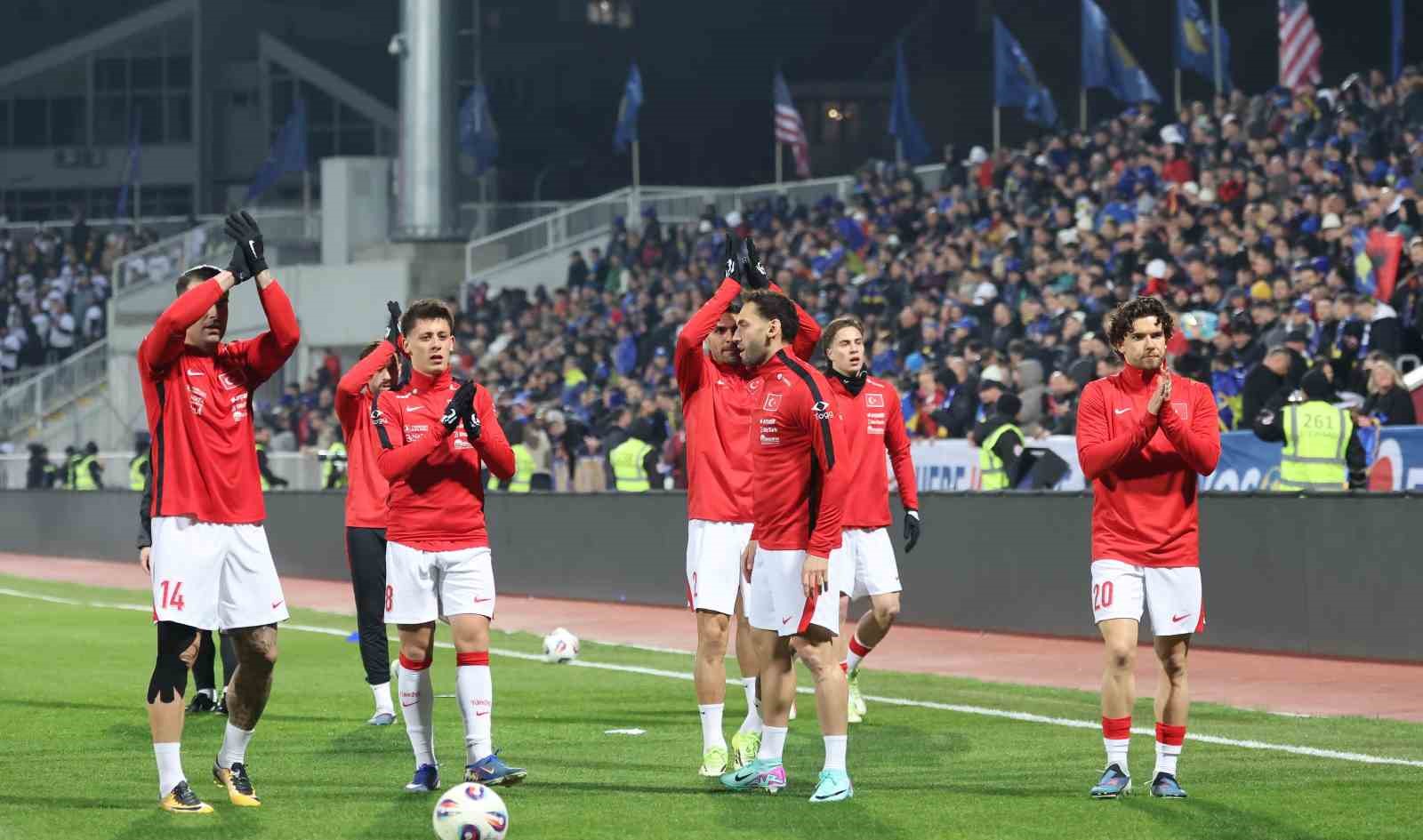 A Milli Futbol Takımı’nda 3 değişiklik
A Milli Futbol Takımı’nda 3 değişiklik