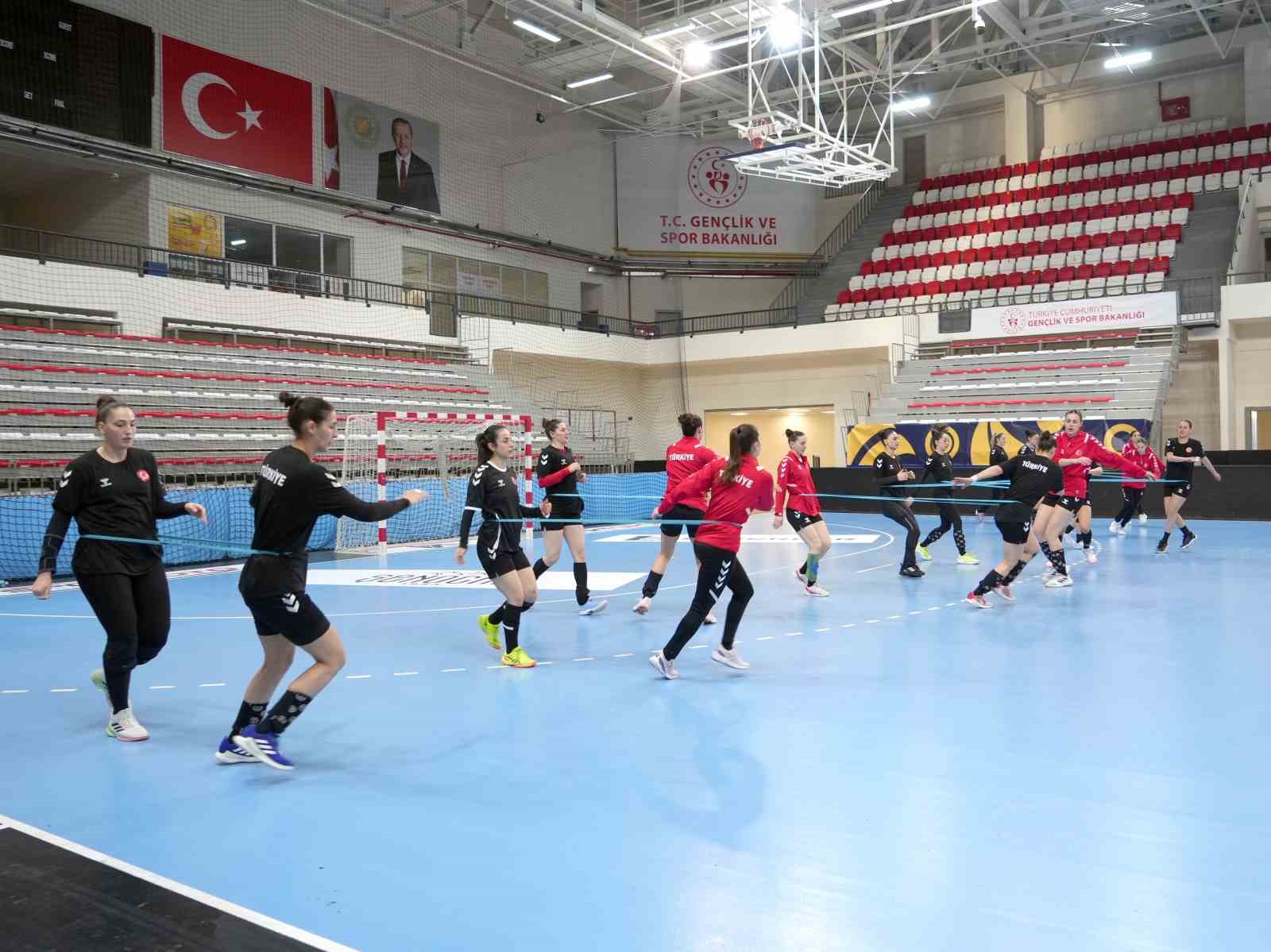 A Milli Kadın Hentbol Takımı, Kastamonu’da Çekya ile karşılaşacak
