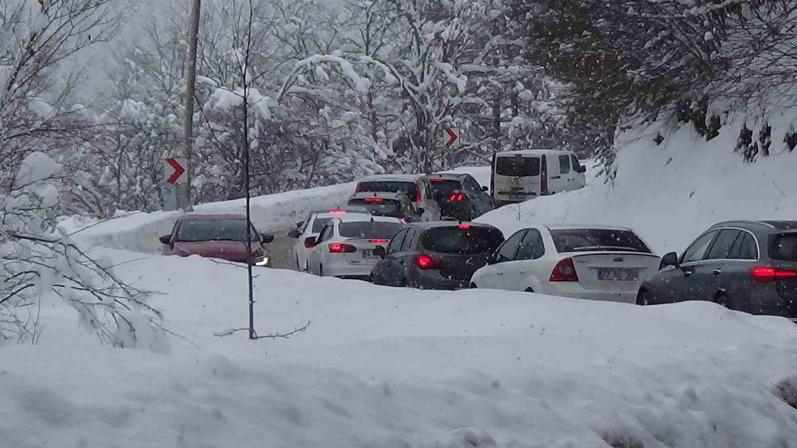 Abant Gölü Milli Parkı’nın yamaçları kayak merkezi oldu
