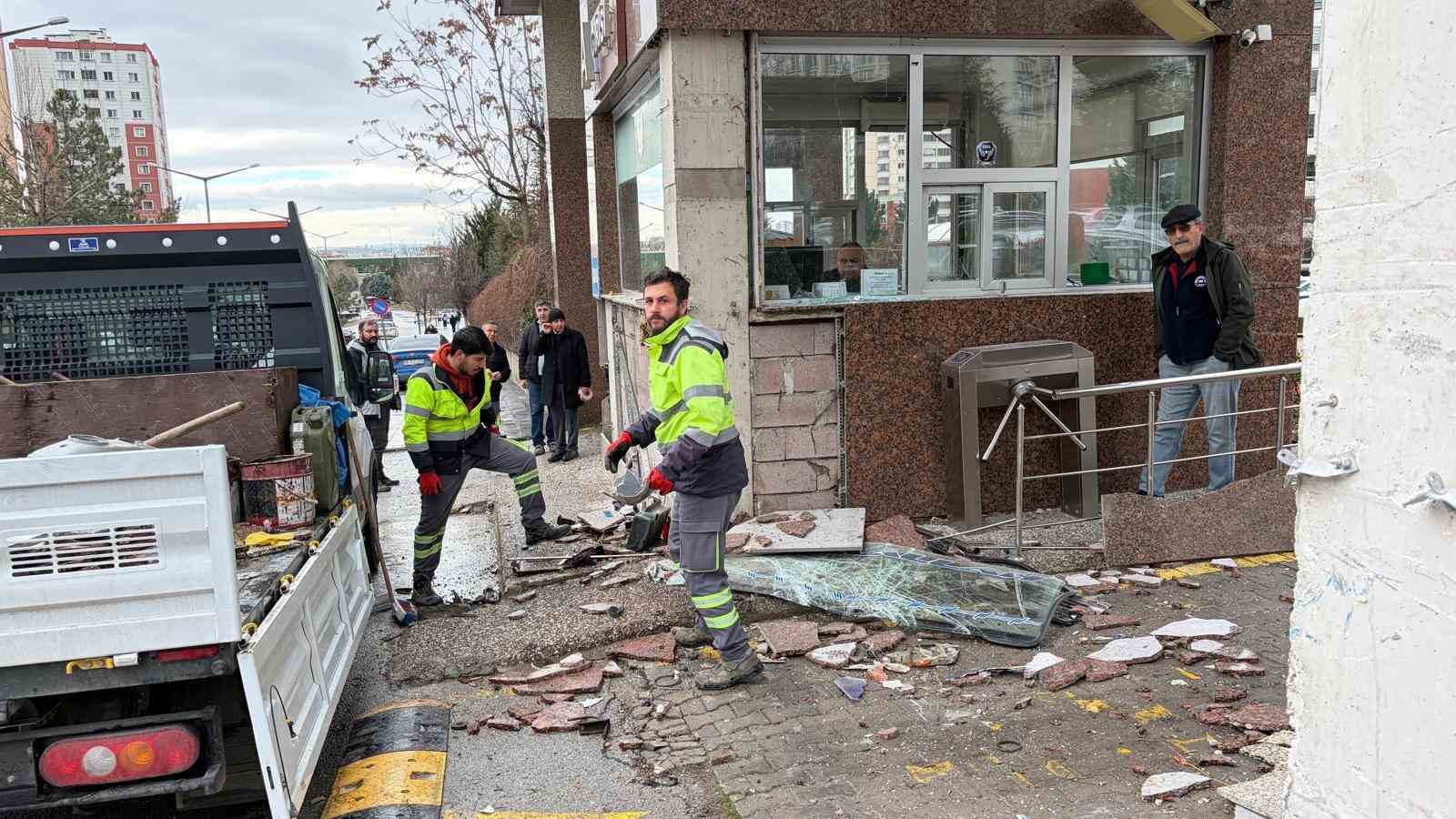 ABB’nin Etimesgut’ta hatalı inşa ettiği iddia edilen kasis kazalara neden oluyor
