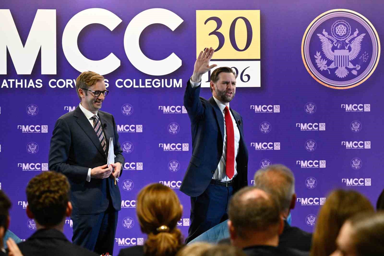 ABD Başkan Yardımcısı Vance: "İranlılar iyi müzakere etmezse, ABD Başkanının şaka kaldıran biri olmadığını görecekler"
