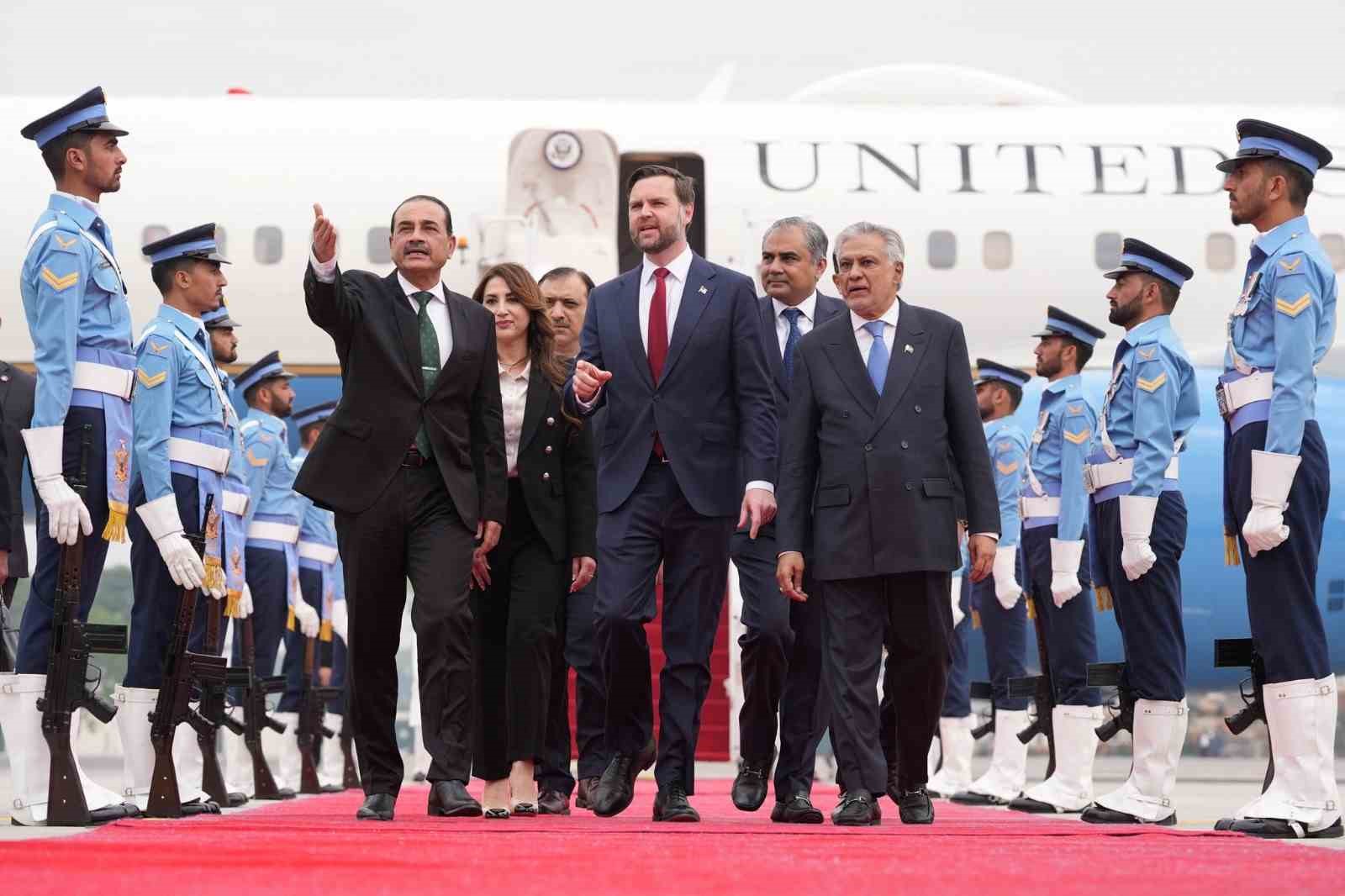 ABD heyeti, İran ile müzakerelere katılmak üzere İslamabad’da
