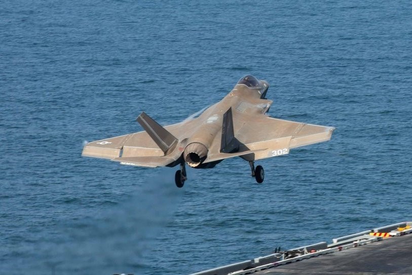 ABD ordusundan İran’a yönelik "Destansı Öfke" Operasyonu paylaşımı
ABD ordusundan İran’a yönelik "Destansı Öfke" Operasyonu paylaşımı