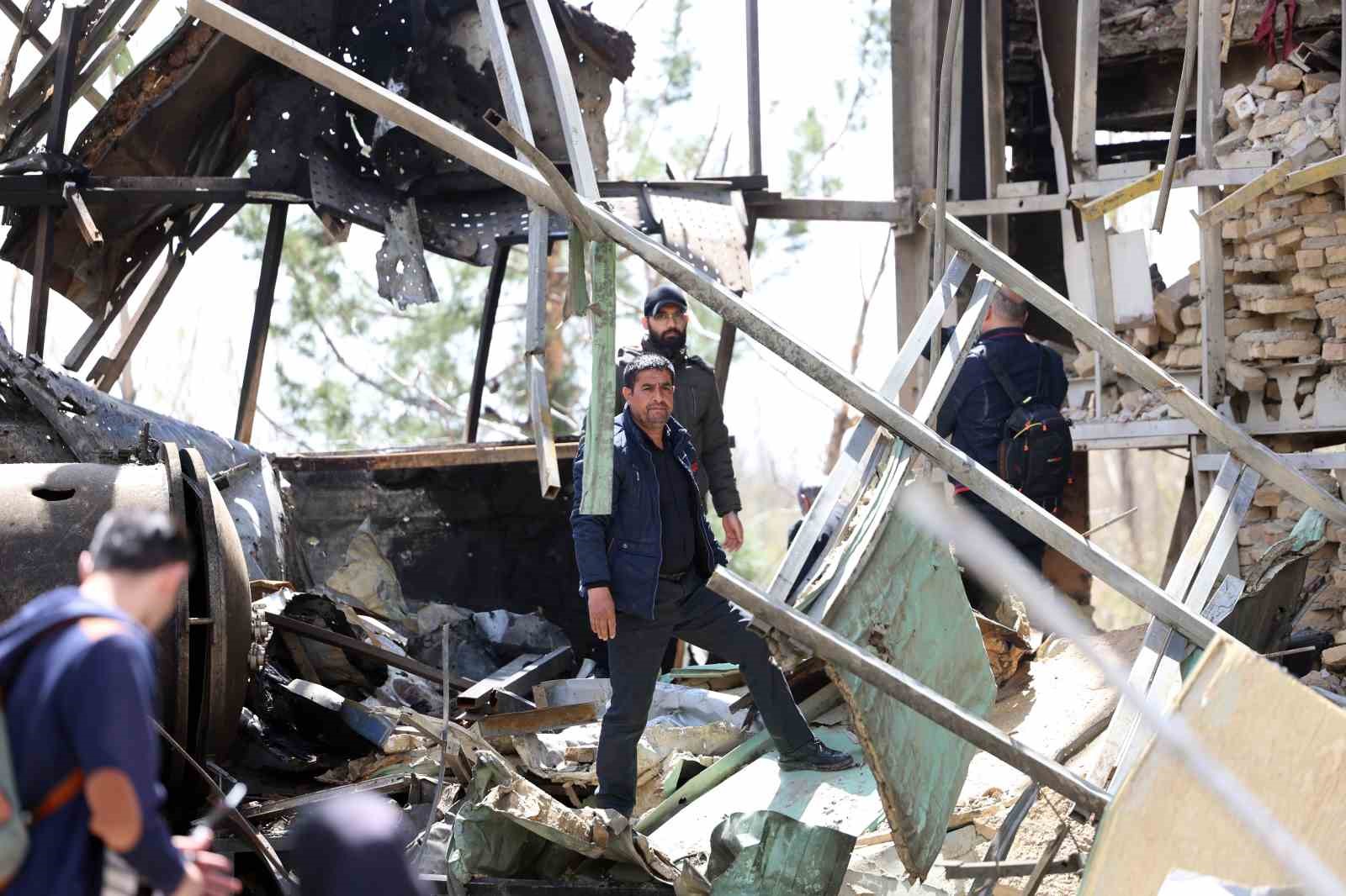 ABD ve İsrail’in Tahran’daki Şehit Beheşti Üniversitesi’ne saldırısı büyük yıkıma yol açtı
