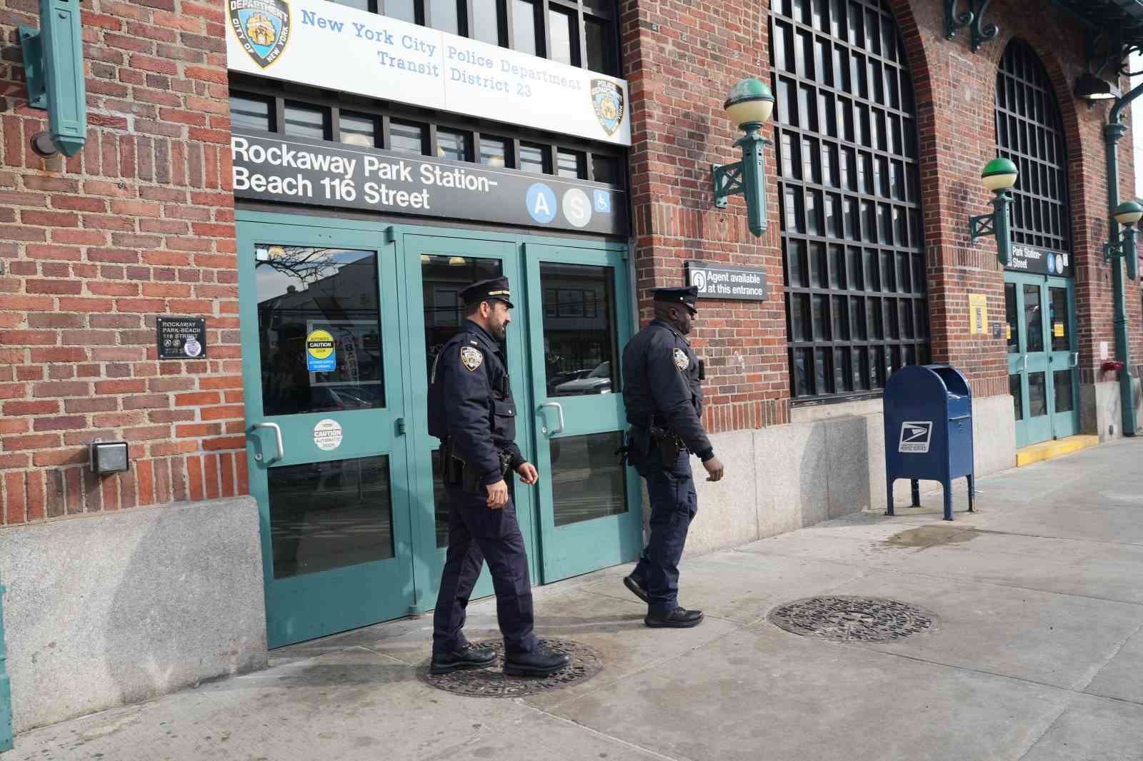 ABD’de bir ilk: Türk polis Hammutoğlu, New York Metro yönetiminde
ABD’de bir ilk: Türk polis Hammutoğlu, New York Metro yönetiminde