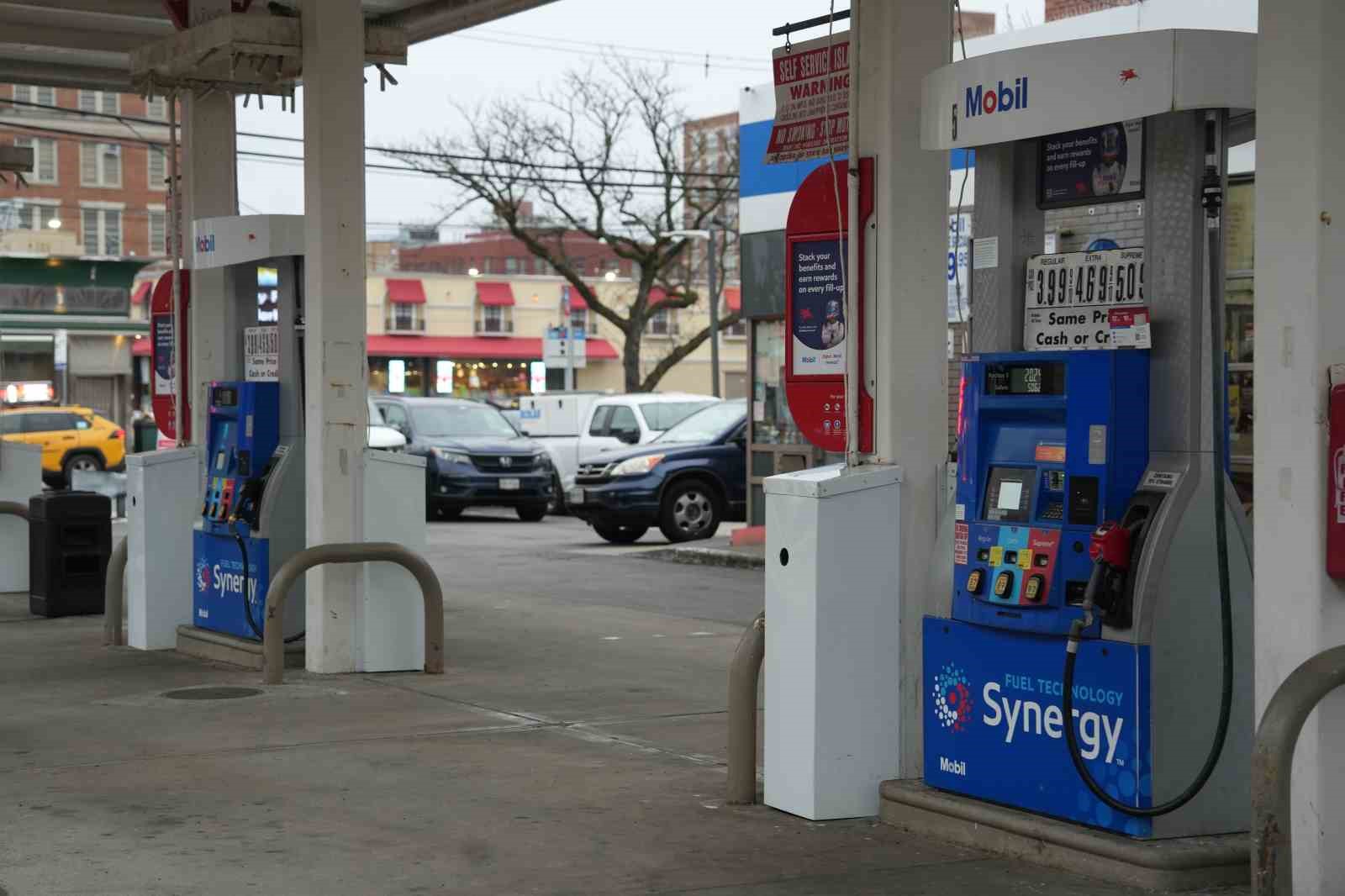 ABD’de ortalama benzin fiyatı 2022’den bu yana ilk kez 4 doların üzerinde
ABD’de ortalama benzin fiyatı 2022’den bu yana ilk kez 4 doların üzerinde