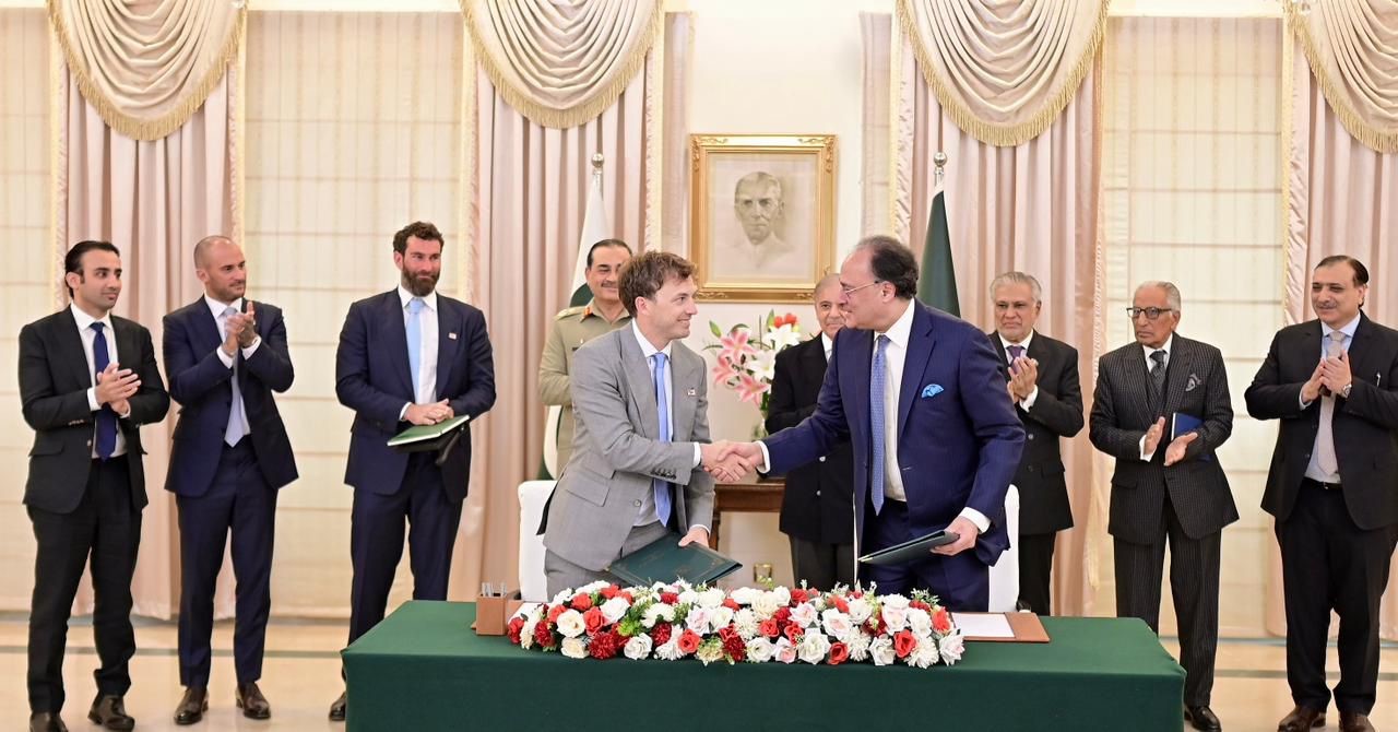 ABD’li World Liberty Financial ile Pakistan hükümeti arasında Dijital Ödemeler Yeniliği için Mutabakat Zaptı imzalandı
ABD’li World Liberty Financial ile Pakistan hükümeti arasında Dijital Ödemeler Yeniliği için Mutabakat Zaptı imzalandı