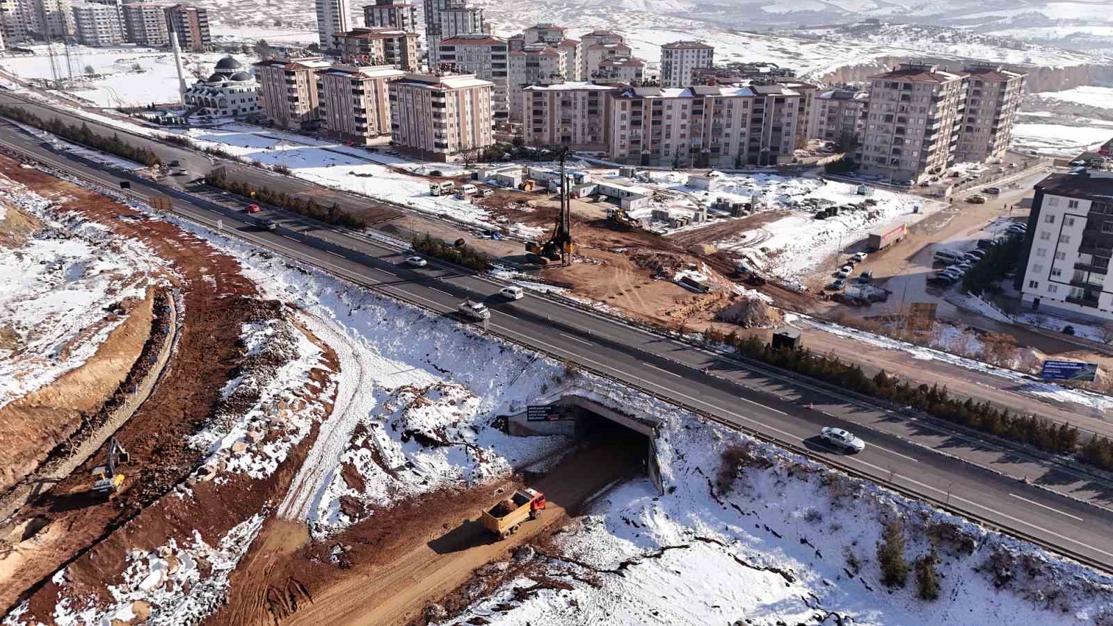 Abdülhamit Han Köprülü Kavşağı için geri sayım başladı
Abdülhamit Han Köprülü Kavşağı için geri sayım başladı