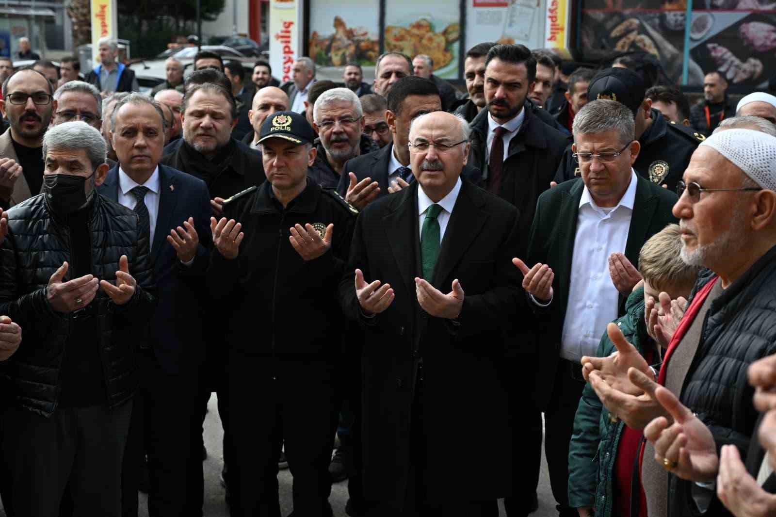 Abdülkadir Geylani Camisi ibadete açıldı
