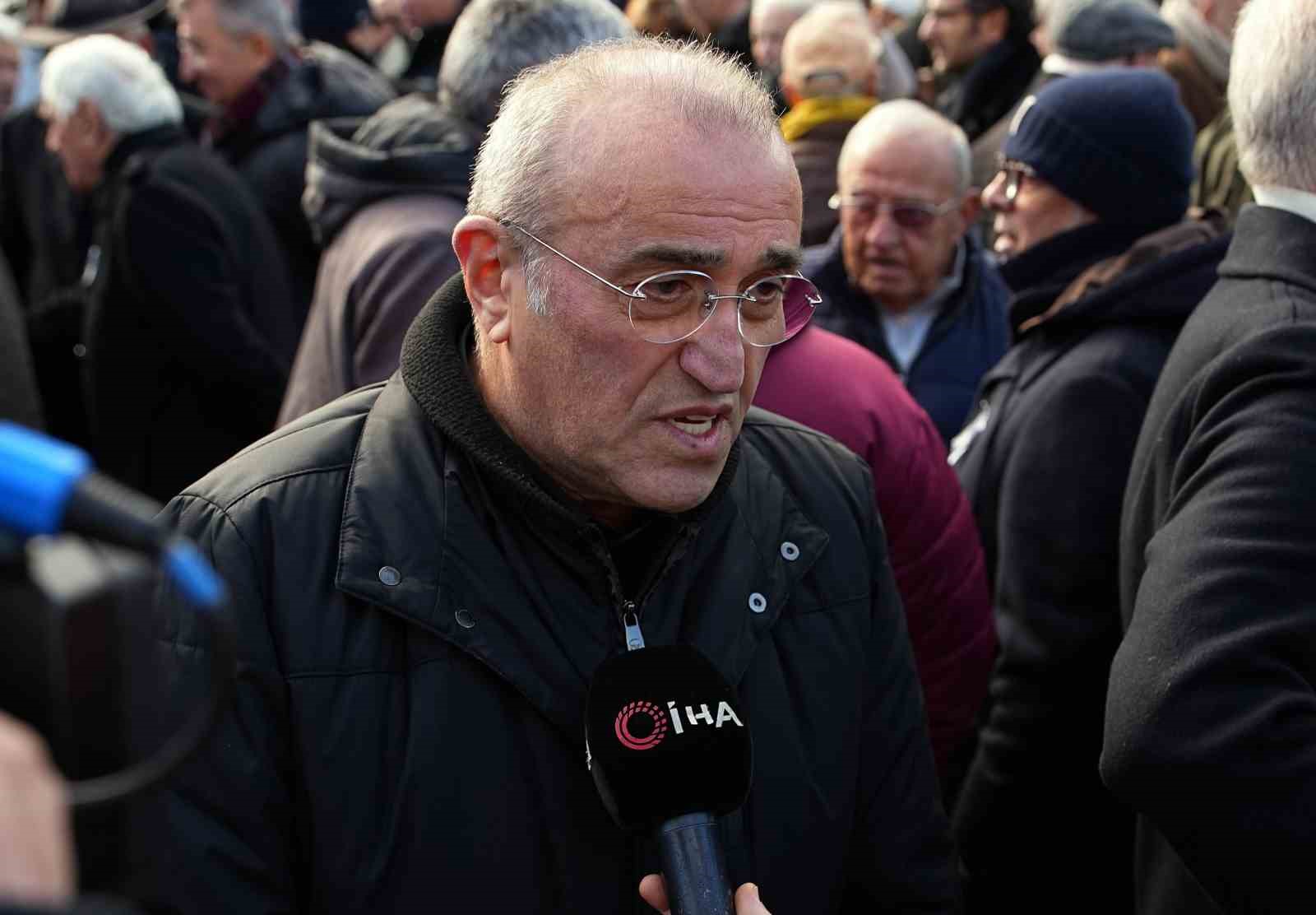 Abdurrahim Albayrak: "Şu anki milli takımın temelini Lucescu attı"
Abdurrahim Albayrak: "Şu anki milli takımın temelini Lucescu attı"