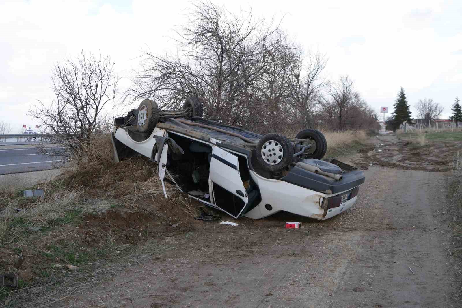 Acı manzarayla karşılaştı, gözyaşlarını tutmadı: Hurdaya dönen otomobildeki 2 yeğeni yaralandı
