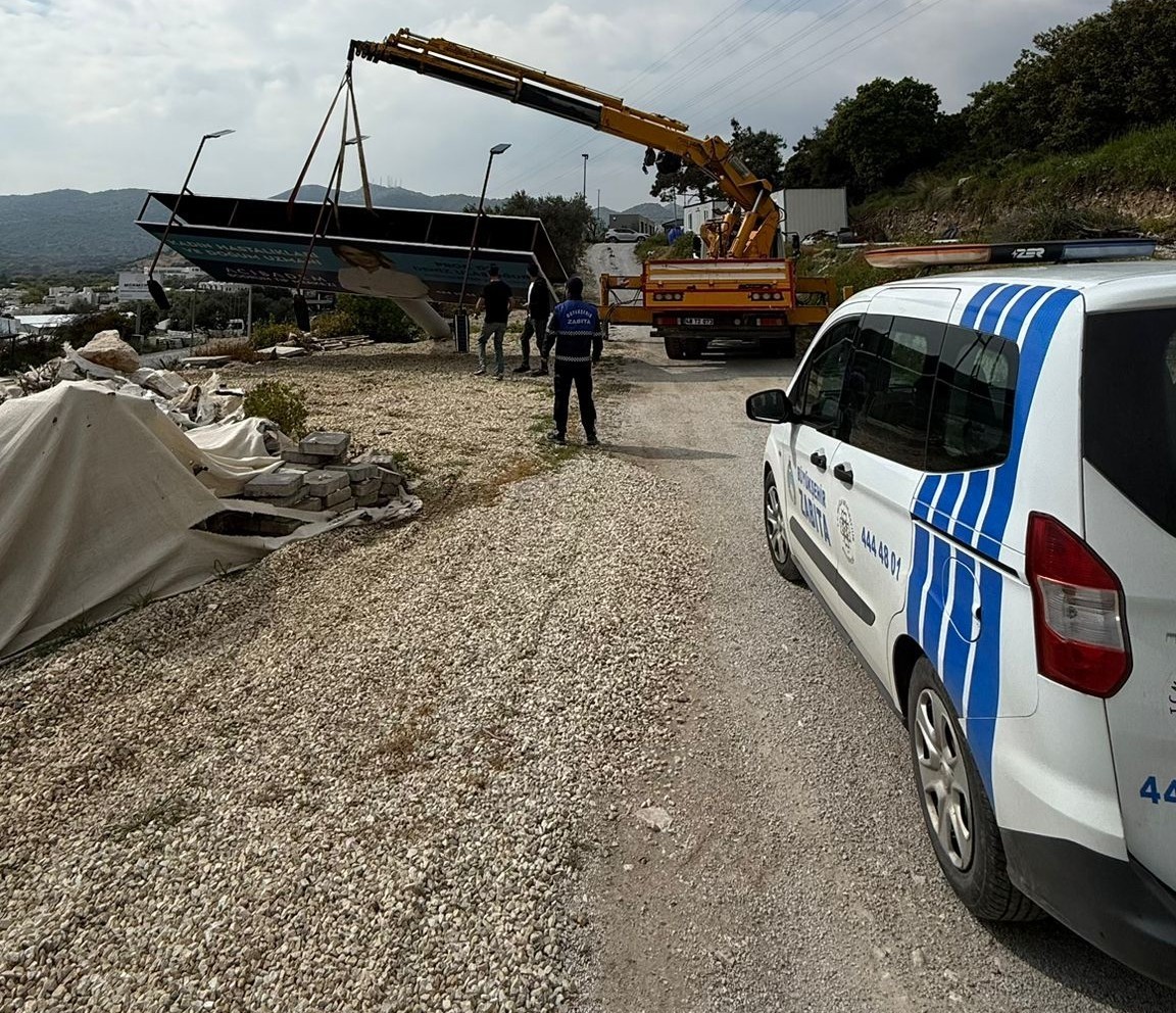 Açık hava reklamlarına sıkı denetim
