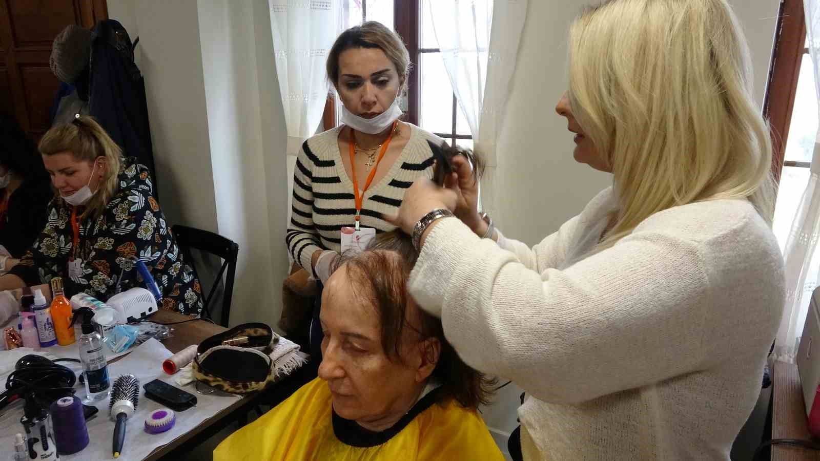 Acılarını üreterek unutuyorlar
Acılarını üreterek unutuyorlar