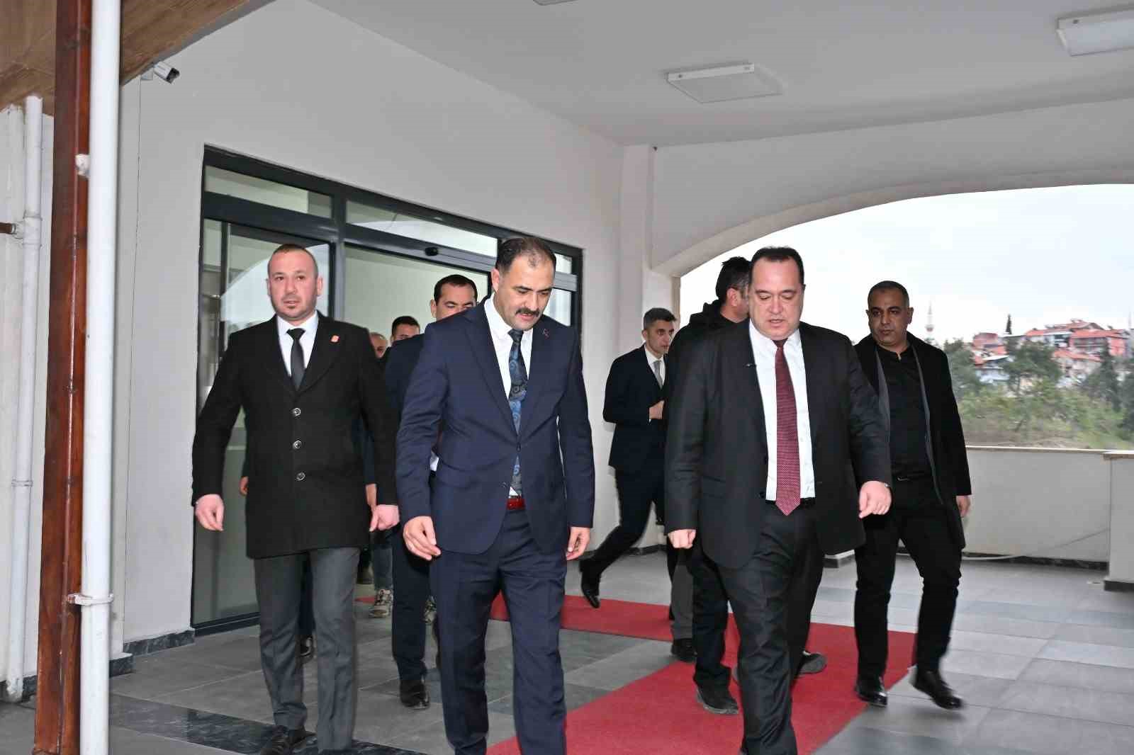 Açılışlar CHP’li ve AK Parti’li başkanlardan
