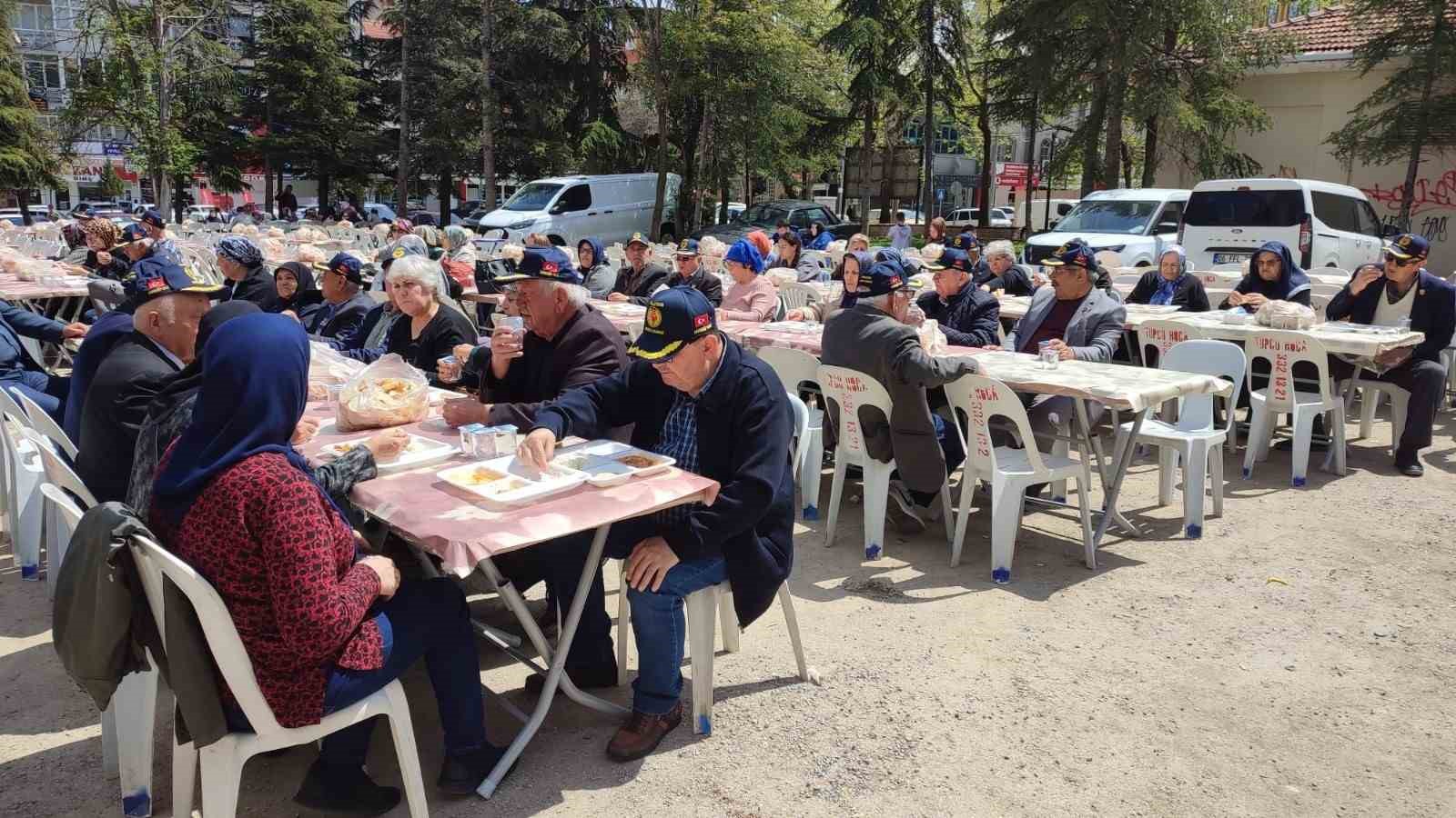 Acıpayam’da binlerce kişi anma programında buluştu
