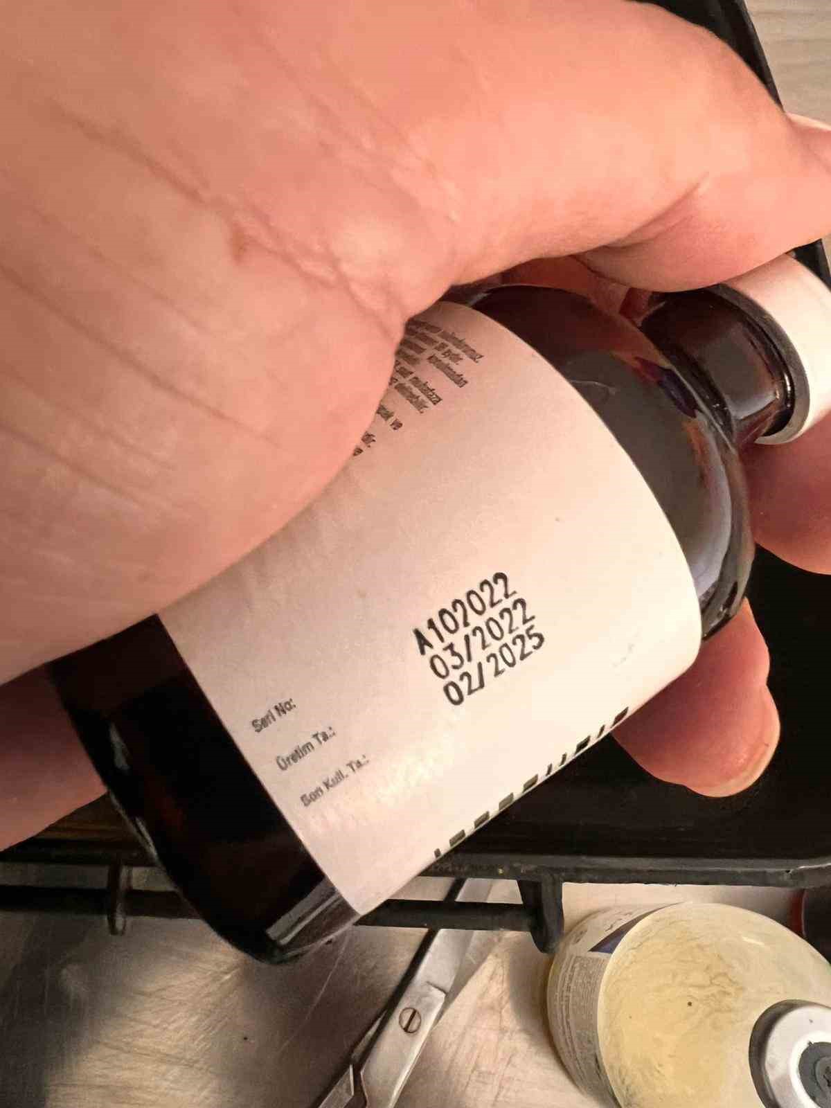 Açlıktan birbirini yiyen köpeklerin bakıldığı barınakta birçok ilacın tarihinin geçtiği belirlendi
