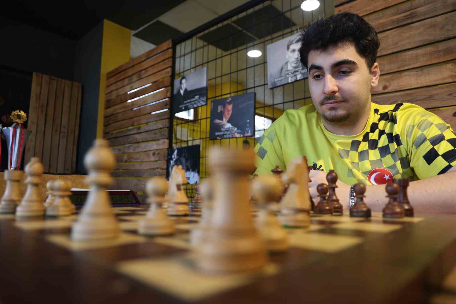Açtıkları satranç kulübüyle milli takıma sporcu yetiştiriyorlar
