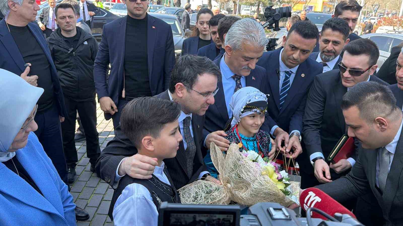 Adalet Bakanı Akın Gürlek Düzce’de
Adalet Bakanı Akın Gürlek Düzce’de