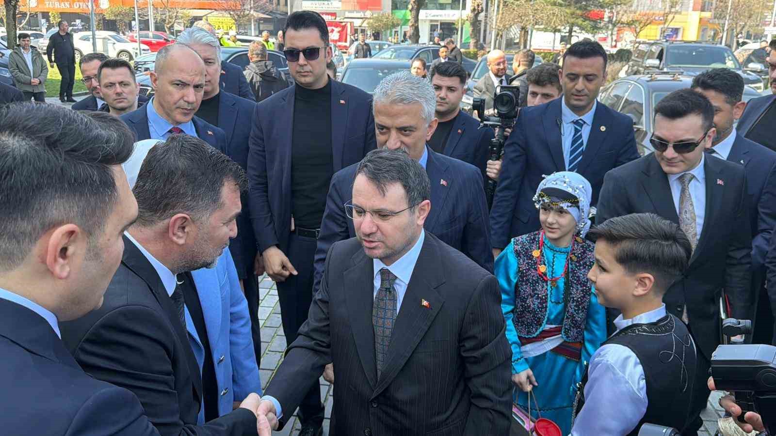 Adalet Bakanı Akın Gürlek Düzce’de
Adalet Bakanı Akın Gürlek Düzce’de