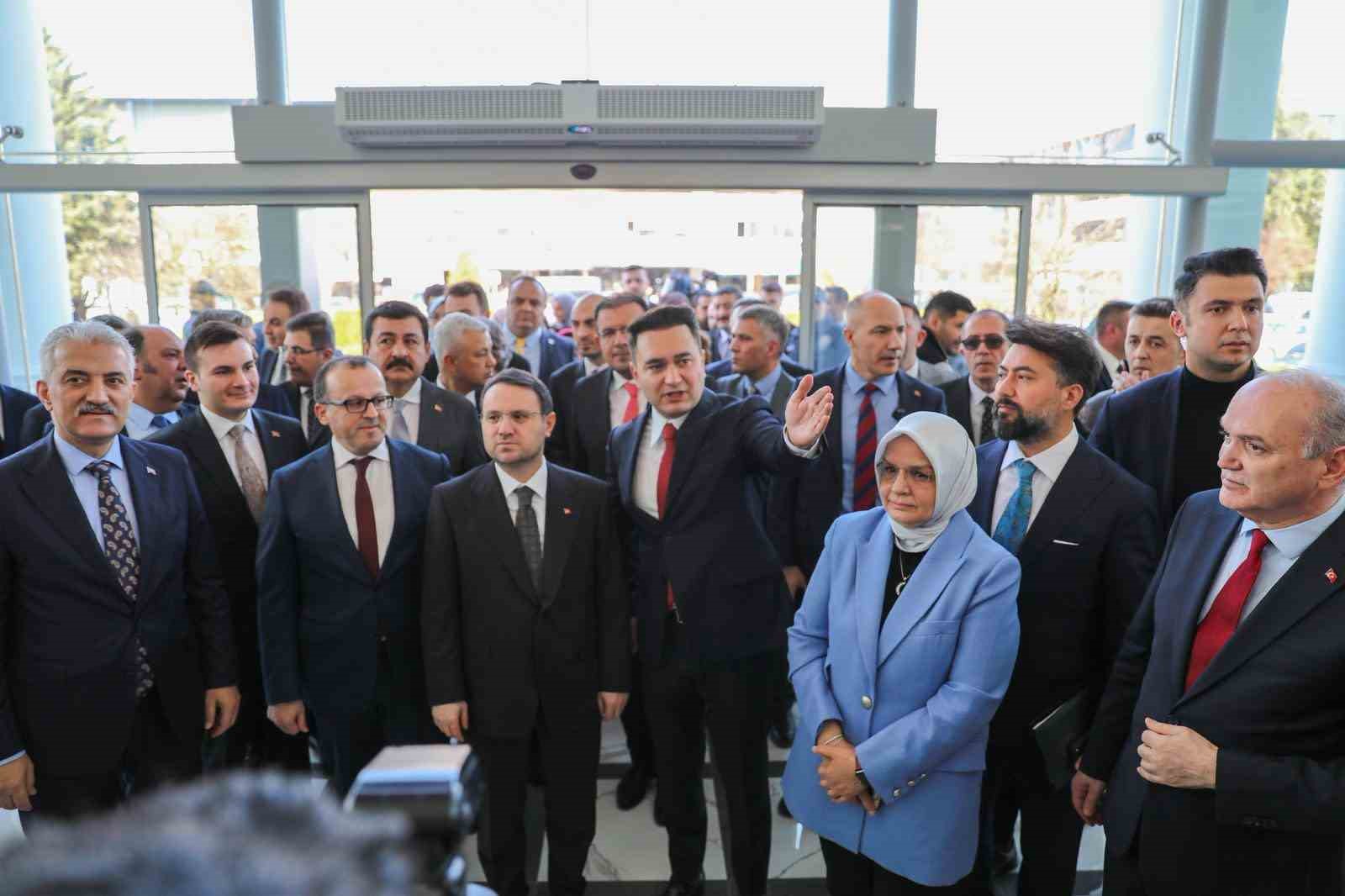 Adalet Bakanı Gürlek: "12. Yargı Paketimizle ilgili meslektaşlarla sürekli istişare halindeyiz"
