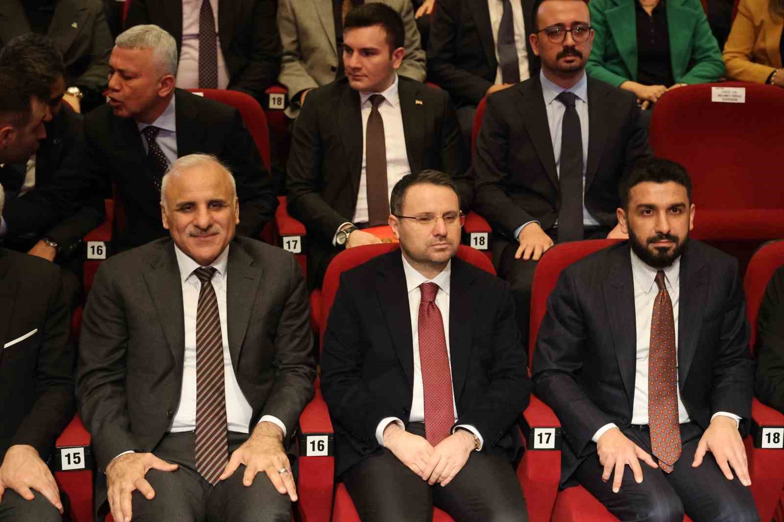 Adalet Bakanı Gürlek: Sosyal medyaya kimlikle girilecek
