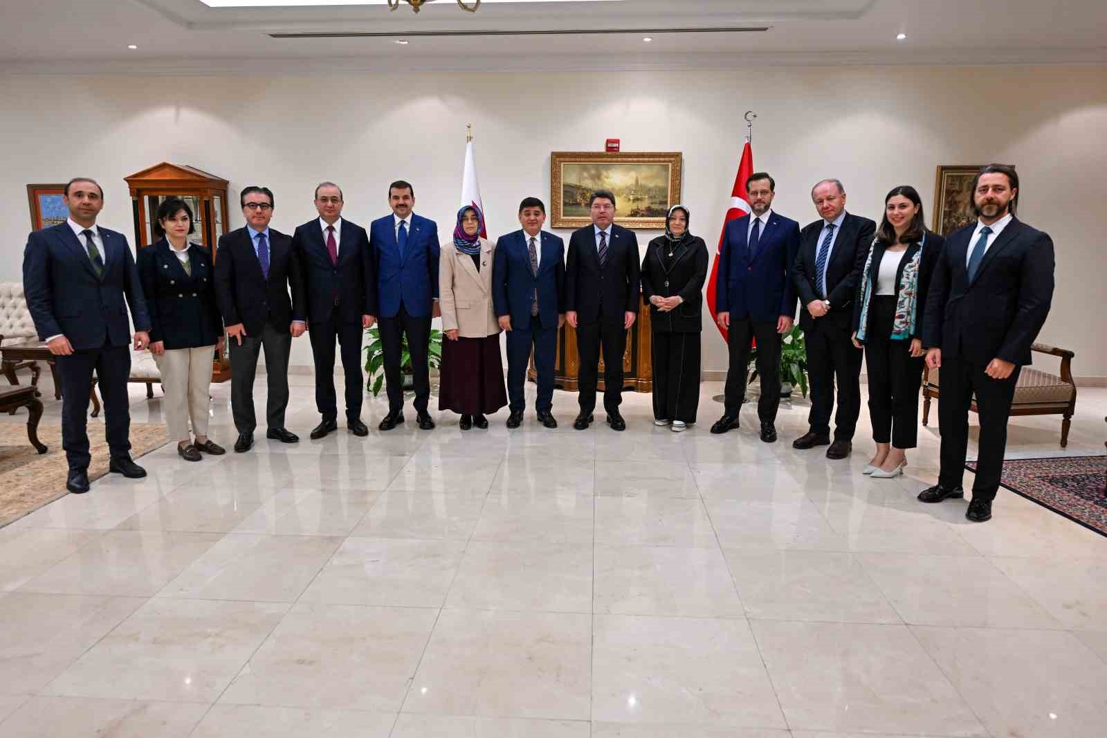 Adalet Bakanı Tunç Katar’da düzenlenen Doha Hukuk Forumu’na katıldı
