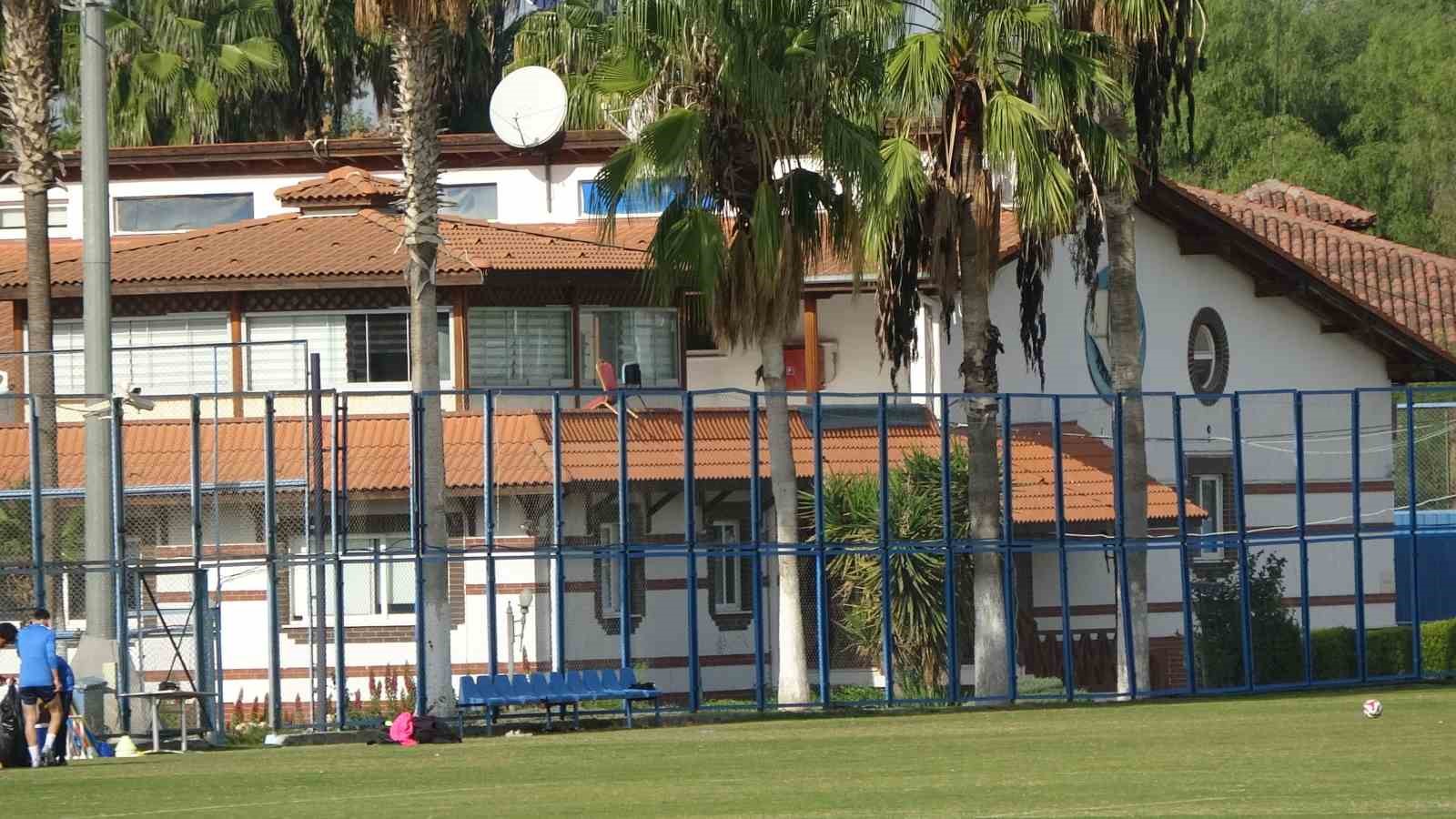 Adana Demirspor Başkanı Zeybek: "Bundan sonra bütün sorumluluk artık bu şehrindir"
