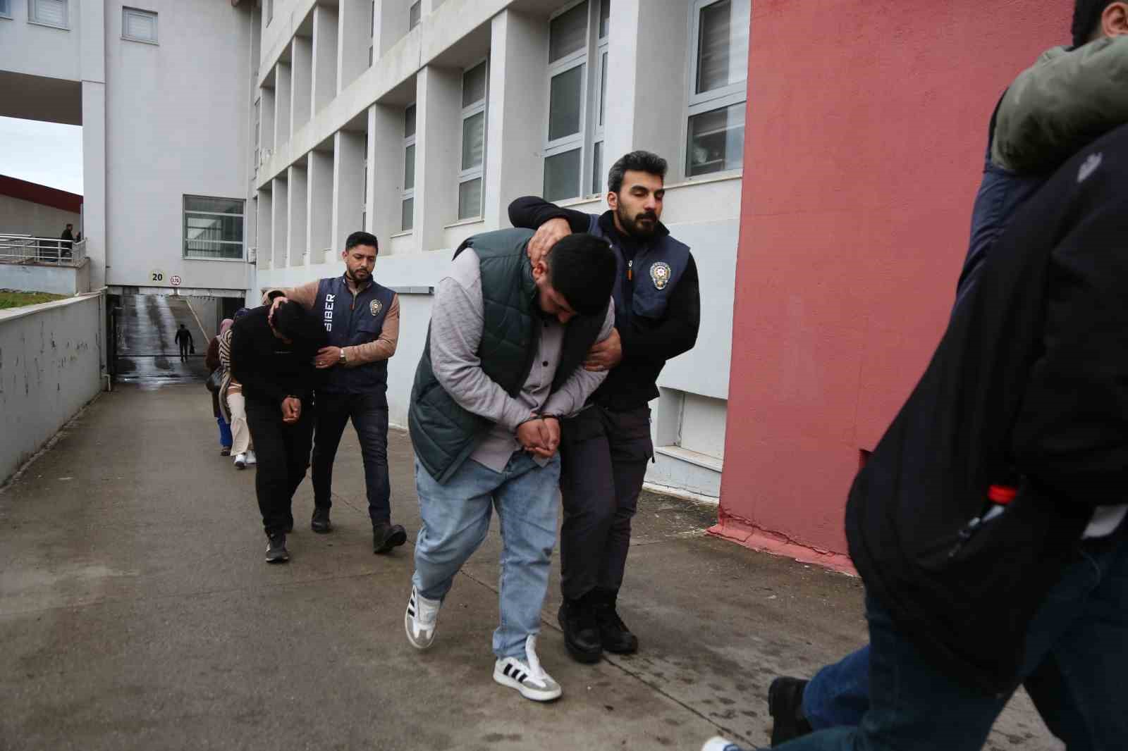 Adana merkezli 6 ilde yasadışı bahis operasyonu: 13 kişi tutuklandı
