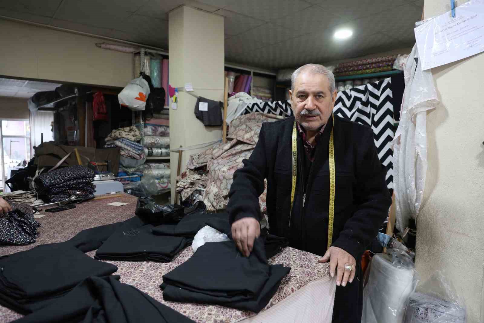 Adana şalvarında terzilerde bayram mesaisi çıraksız sürüyor
