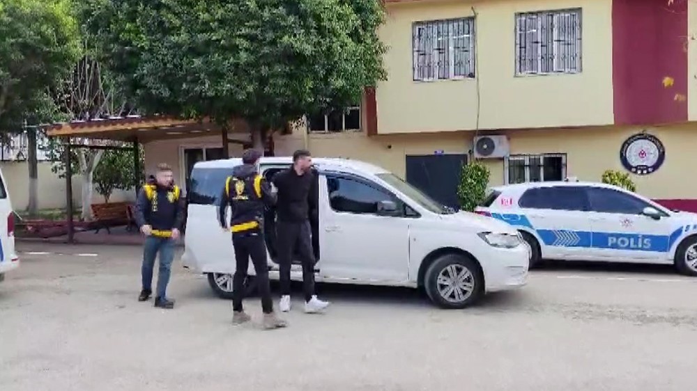 Adana’da 11 firari hükümlü ile 503 aranan şahıs yakalandı
