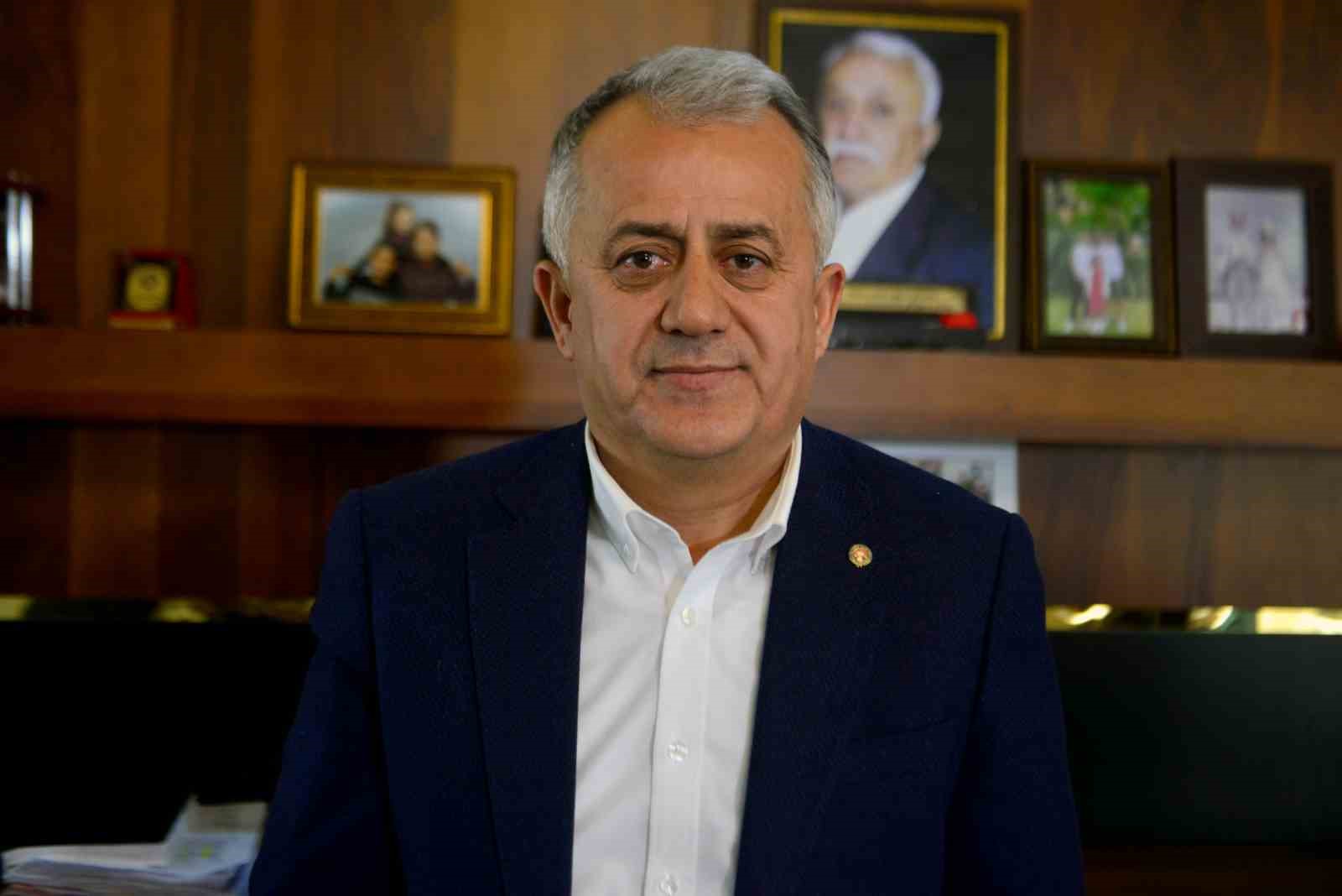 Adana’da 17 yaşındaki çocuğa bıçaklı saldırı: 2 şüpheli tutuklu, diğerleri firar
Adana’da 17 yaşındaki çocuğa bıçaklı saldırı: 2 şüpheli tutuklu, diğerleri firar