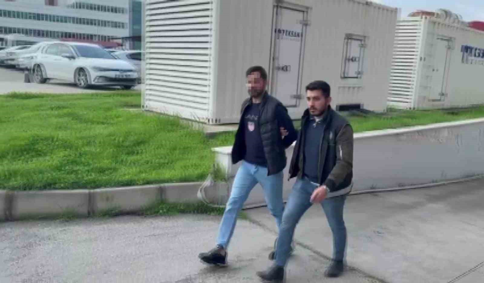 Adana’da 2 ton kaçak etil alkol ele geçirildi
