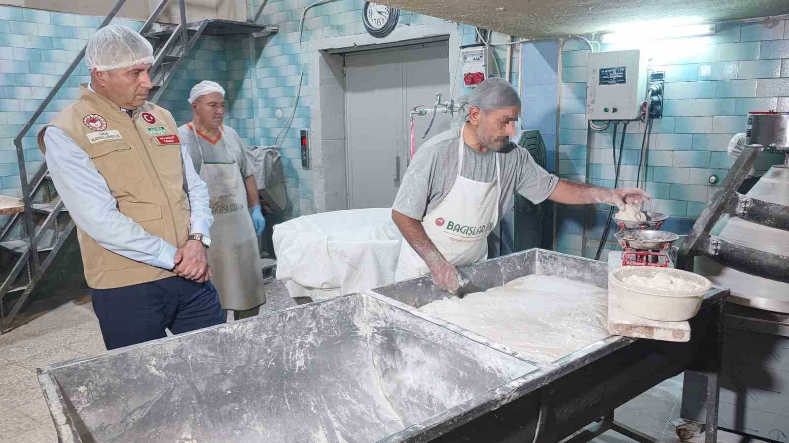 Adana’da 2026’da 4 bin 700 gıda denetiminde, 3 milyon 200 bin lira ceza kesildi
